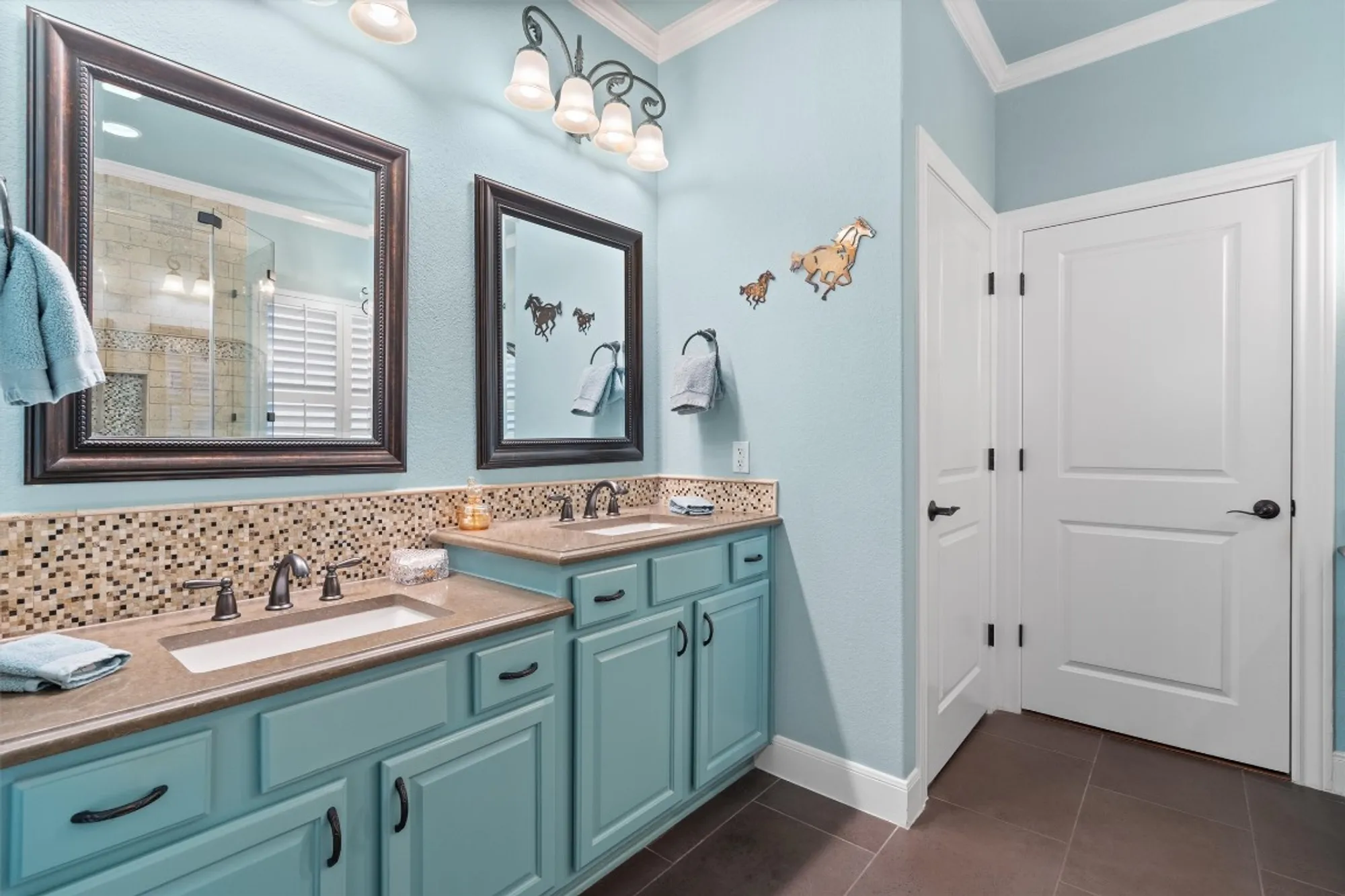 Property Slideshow image 20 of 37 | 204 goose island dr, Georgetown, TX, 78633