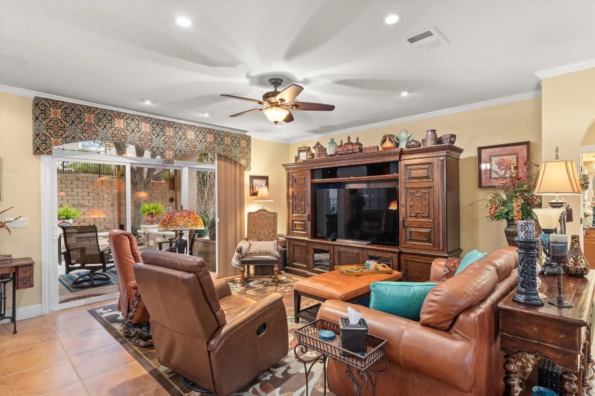 Property Slideshow image 6 of 37 | 204 goose island dr, Georgetown, TX, 78633