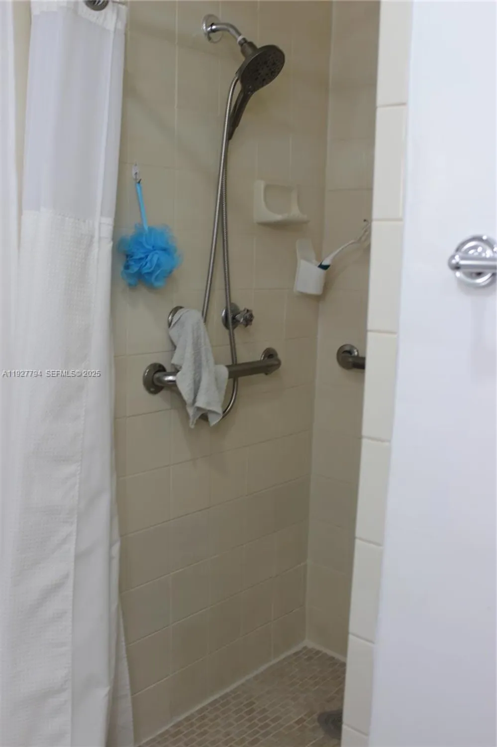 Property Slideshow image 36 of 42 | 231 leisure blvd, Pompano Beach, FL, 33064