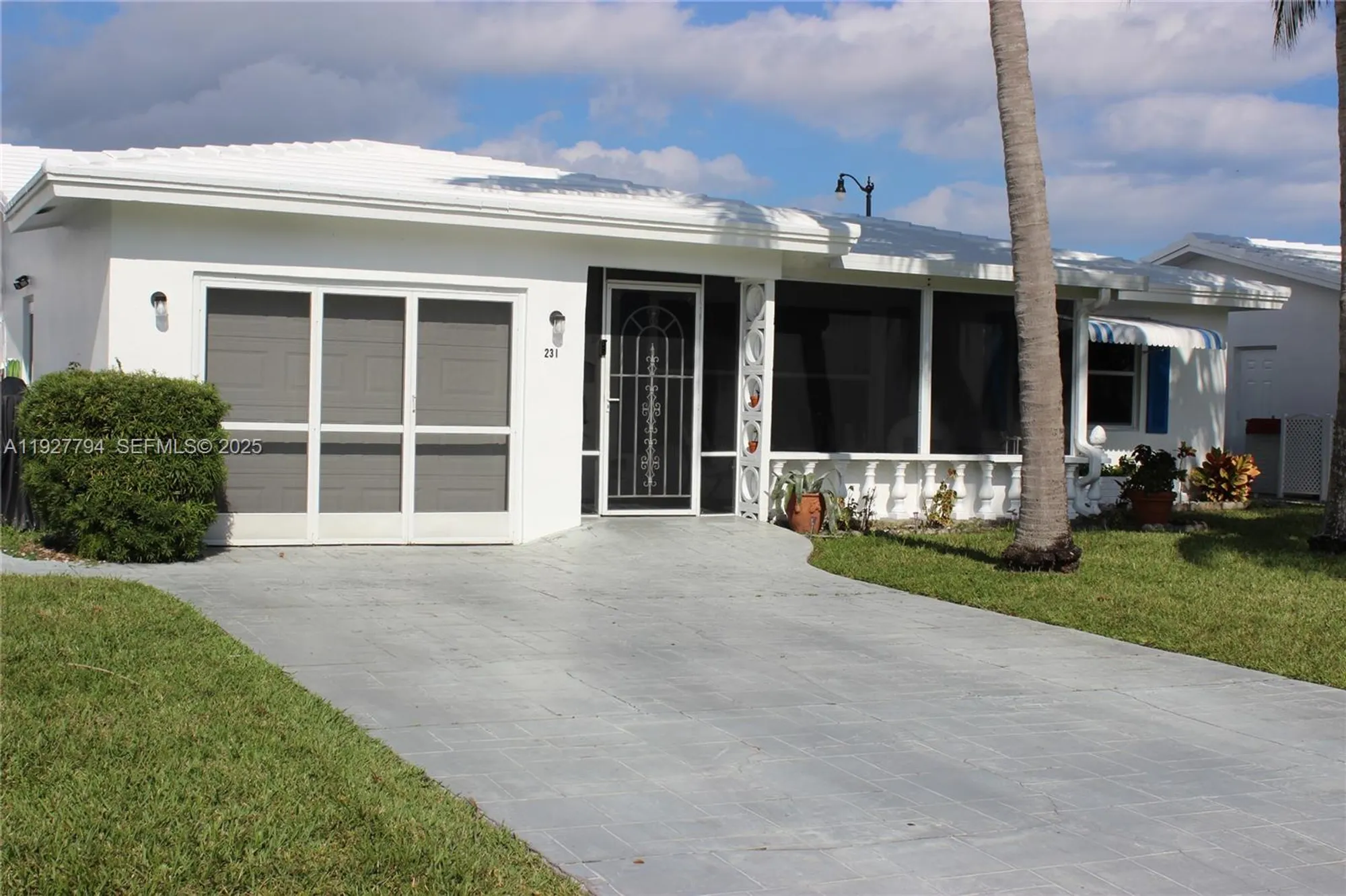 Property Slideshow image 3 of 42 | 231 leisure blvd, Pompano Beach, FL, 33064