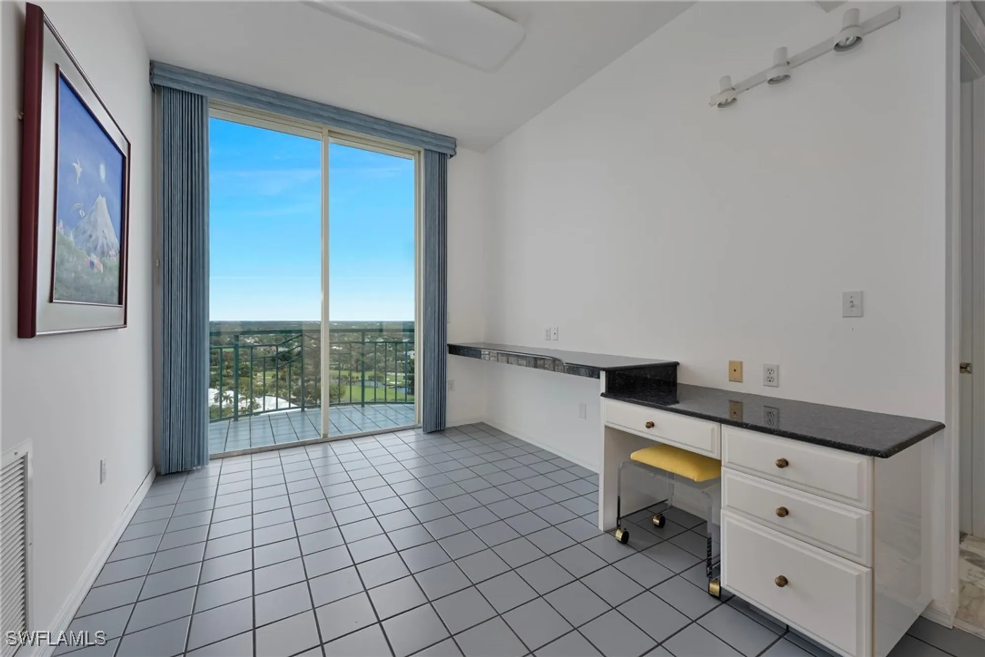 Property Slideshow image 12 of 20 | 7515 pelican bay blvd apt 22c, Naples, FL, 34108
