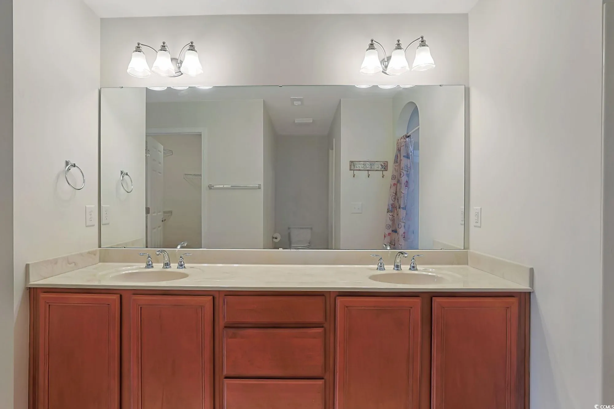 Property Slideshow image 21 of 38 | 208 sutter dr, Surfside Beach, SC, 29575