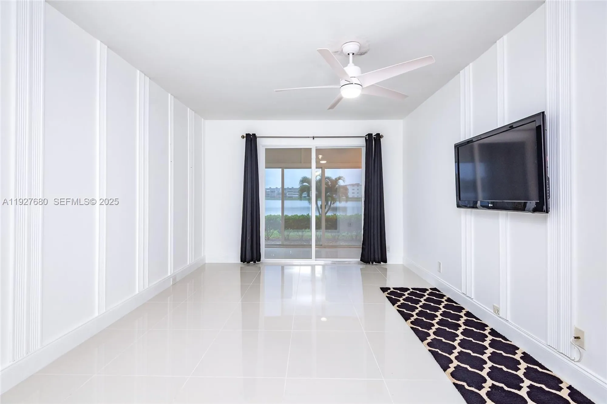 Property Slideshow image 15 of 34 | 1061 exeter d, Boca Raton, FL, 33434