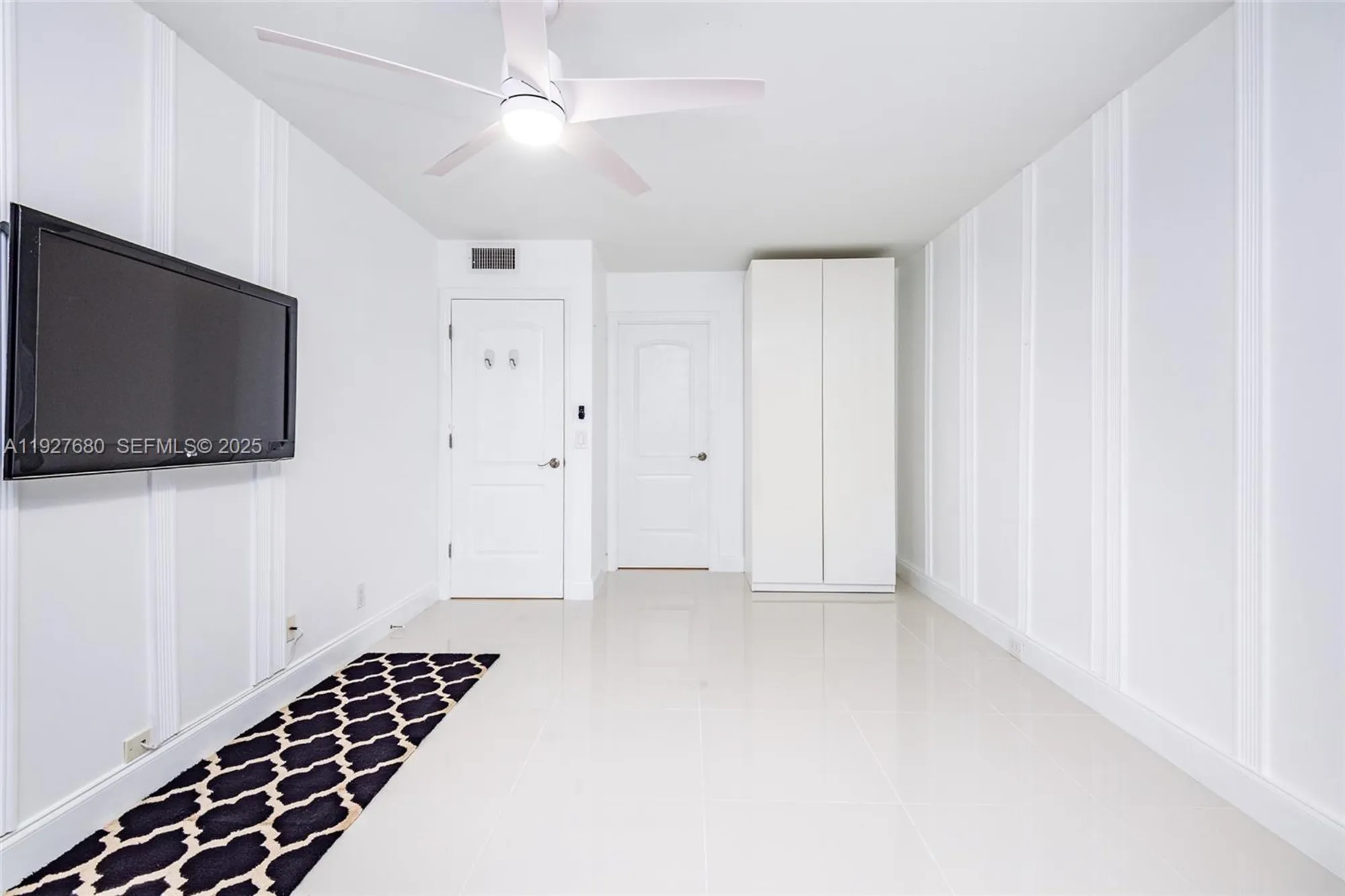 Property Slideshow image 16 of 34 | 1061 exeter d, Boca Raton, FL, 33434