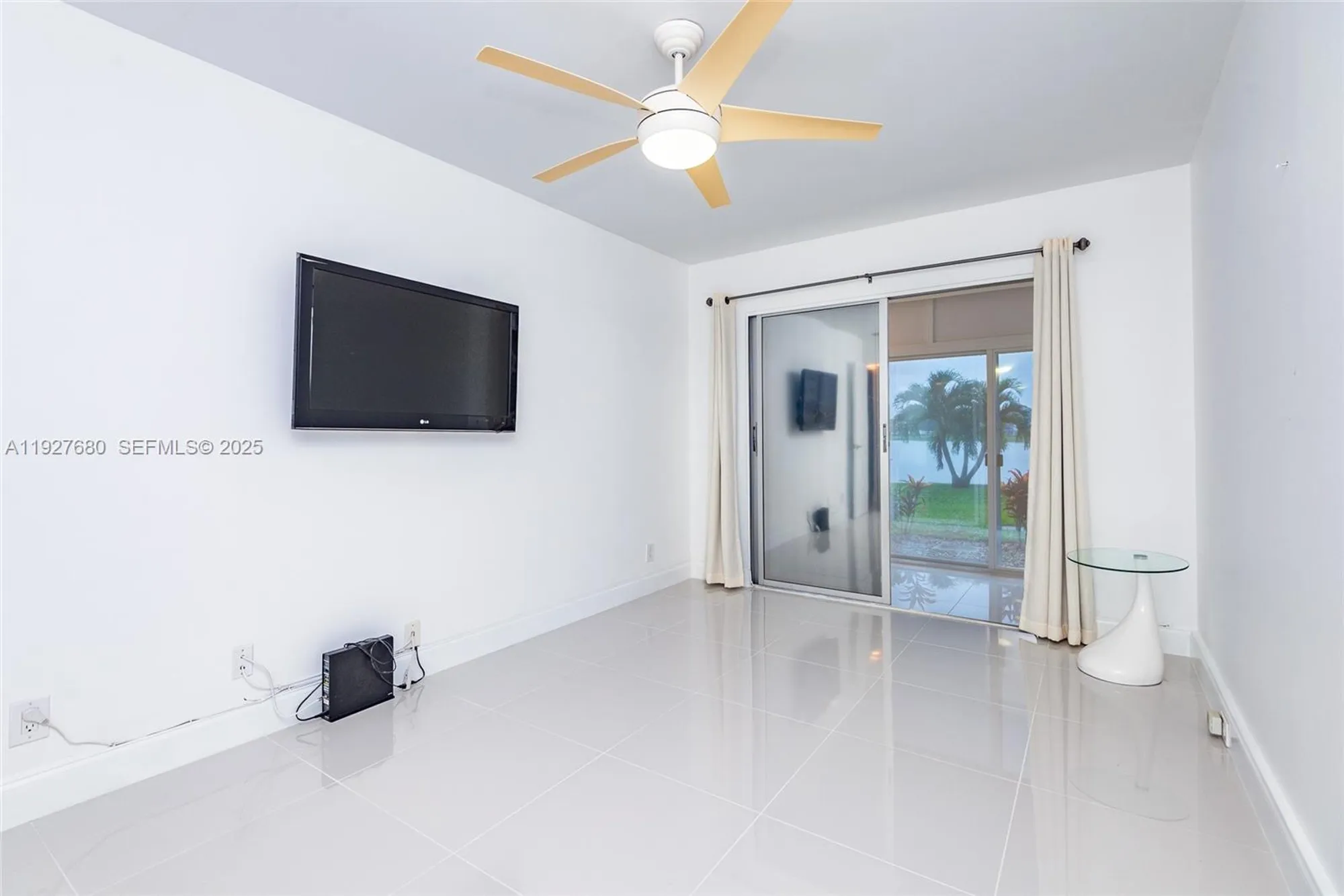 Property Slideshow image 19 of 34 | 1061 exeter d, Boca Raton, FL, 33434