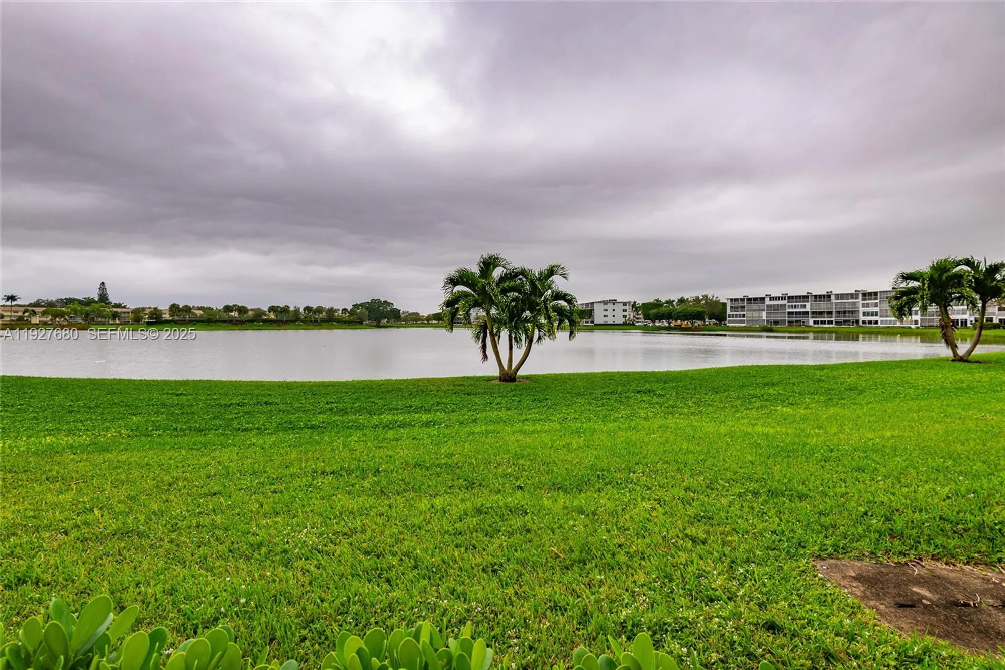 Property Slideshow image 27 of 34 | 1061 exeter d, Boca Raton, FL, 33434