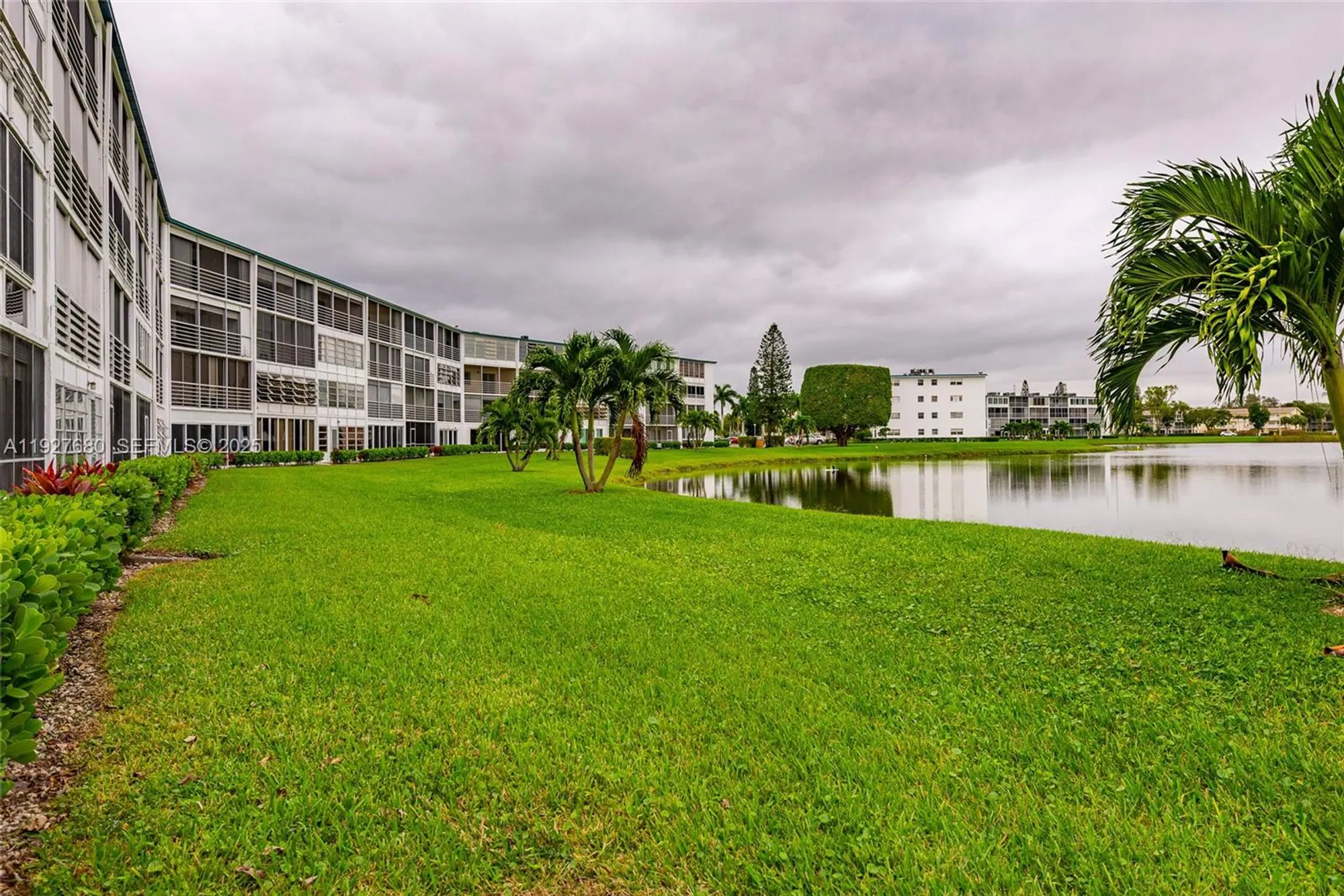 Property Slideshow image 28 of 34 | 1061 exeter d, Boca Raton, FL, 33434