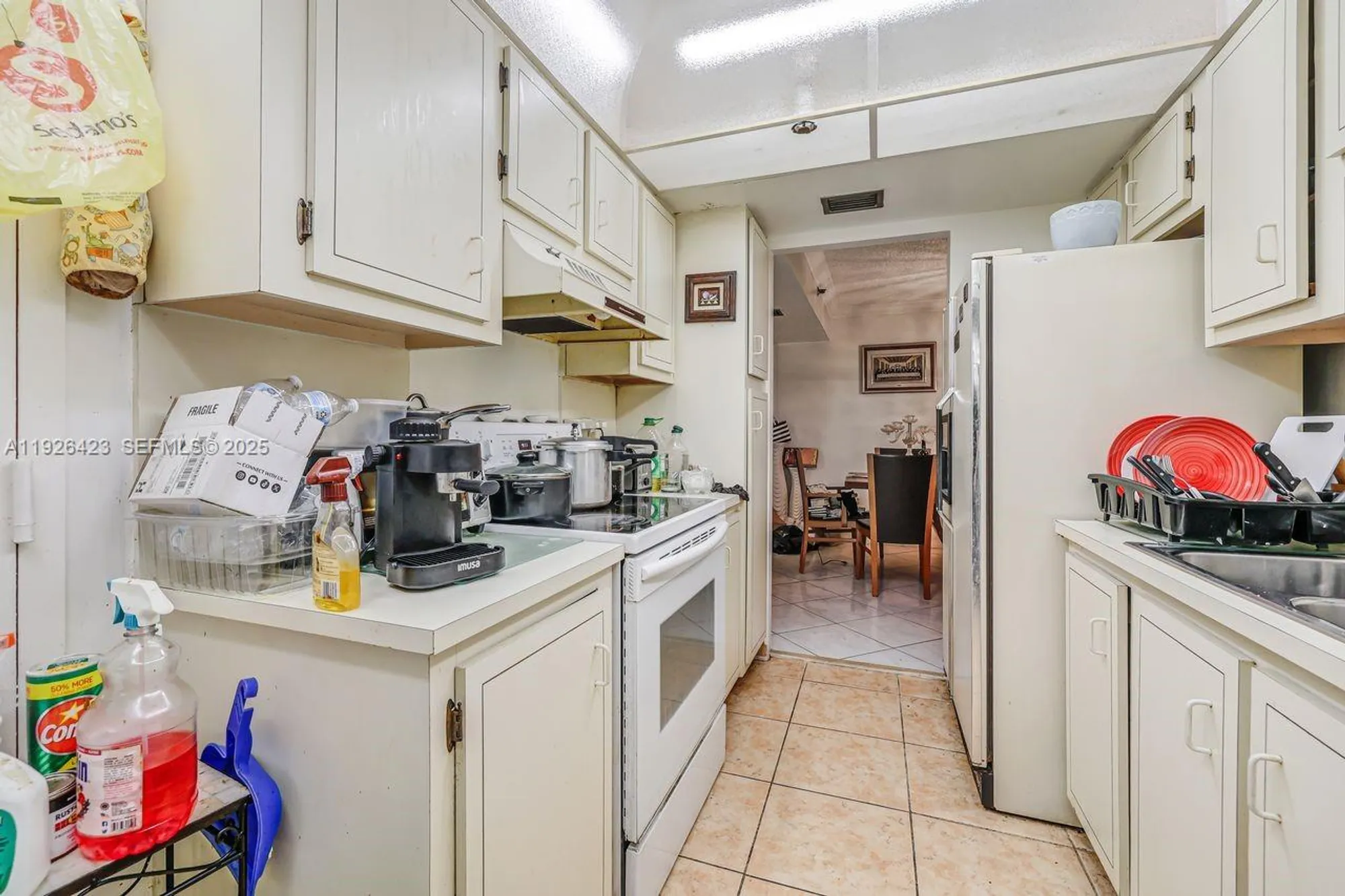 Property Slideshow image 11 of 41 | 1100 saint charles pl 310, Pembroke Pines, FL, 33026