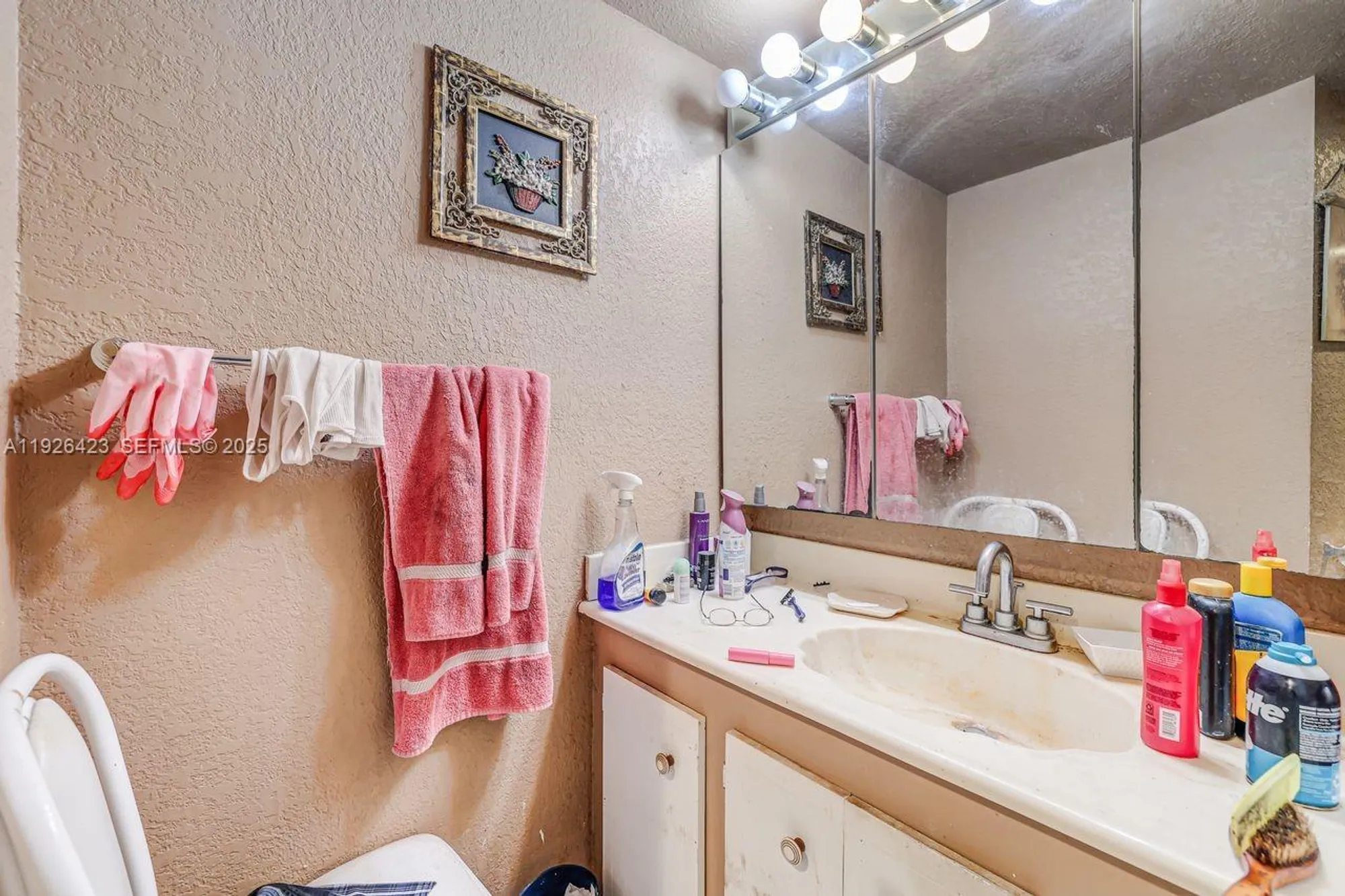 Property Slideshow image 25 of 41 | 1100 saint charles pl 310, Pembroke Pines, FL, 33026