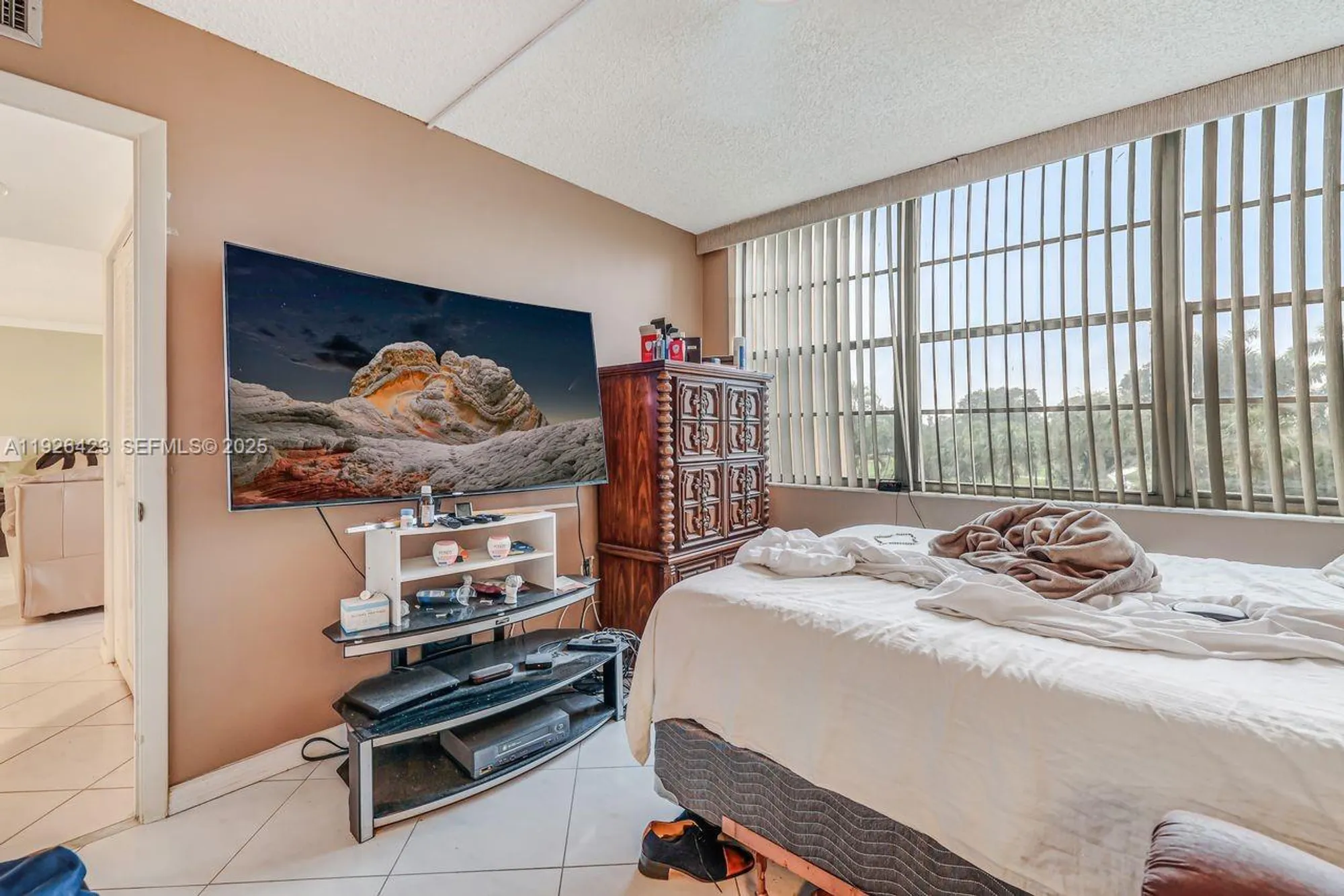 Property Slideshow image 23 of 41 | 1100 saint charles pl 310, Pembroke Pines, FL, 33026