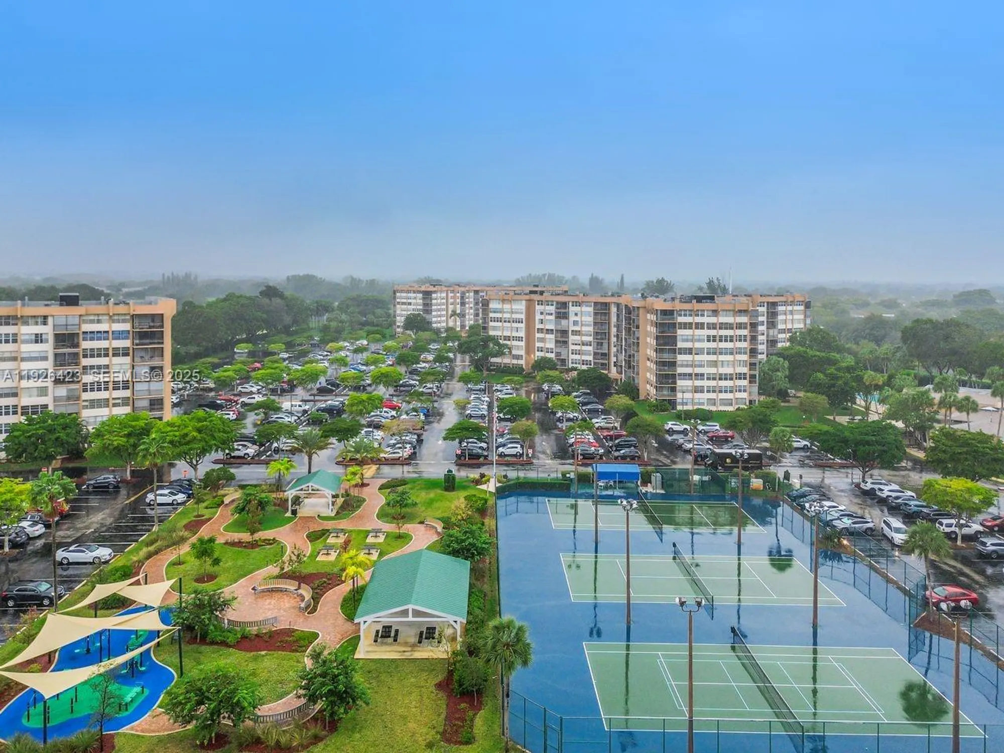 Property Slideshow image 38 of 41 | 1100 saint charles pl 310, Pembroke Pines, FL, 33026