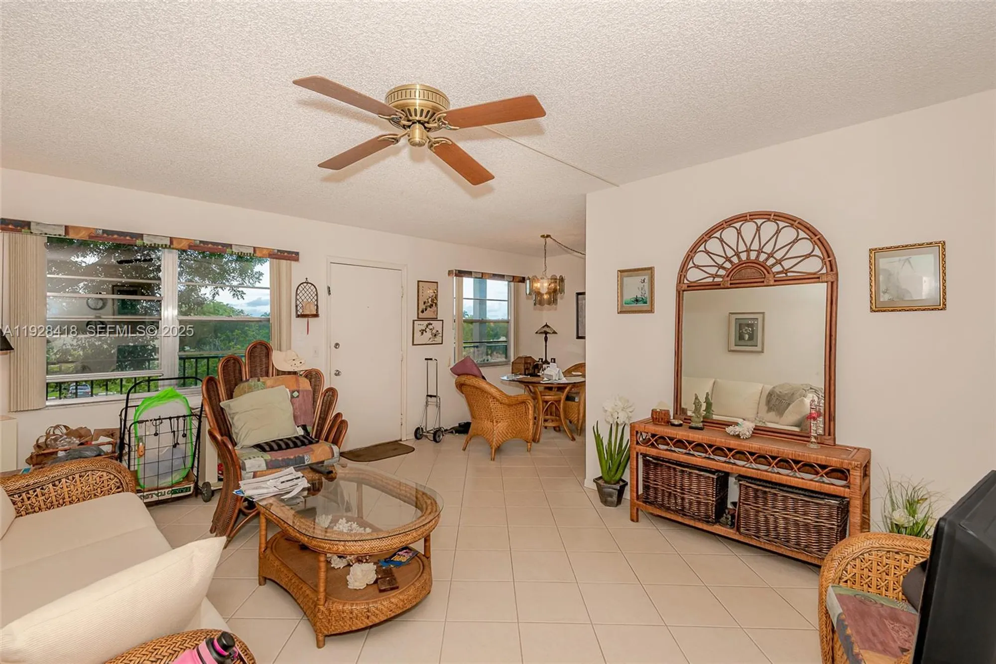 Property Slideshow image 6 of 29 | 13450 sw 3rd st 306d, Pembroke Pines, FL, 33027