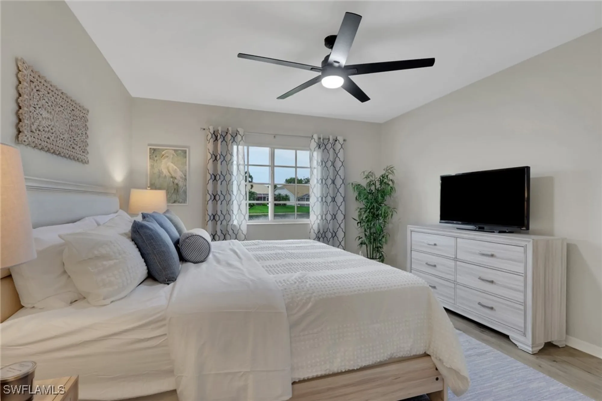 Property Slideshow image 17 of 39 | 9035 michael cir unit 5, Naples, FL, 34113
