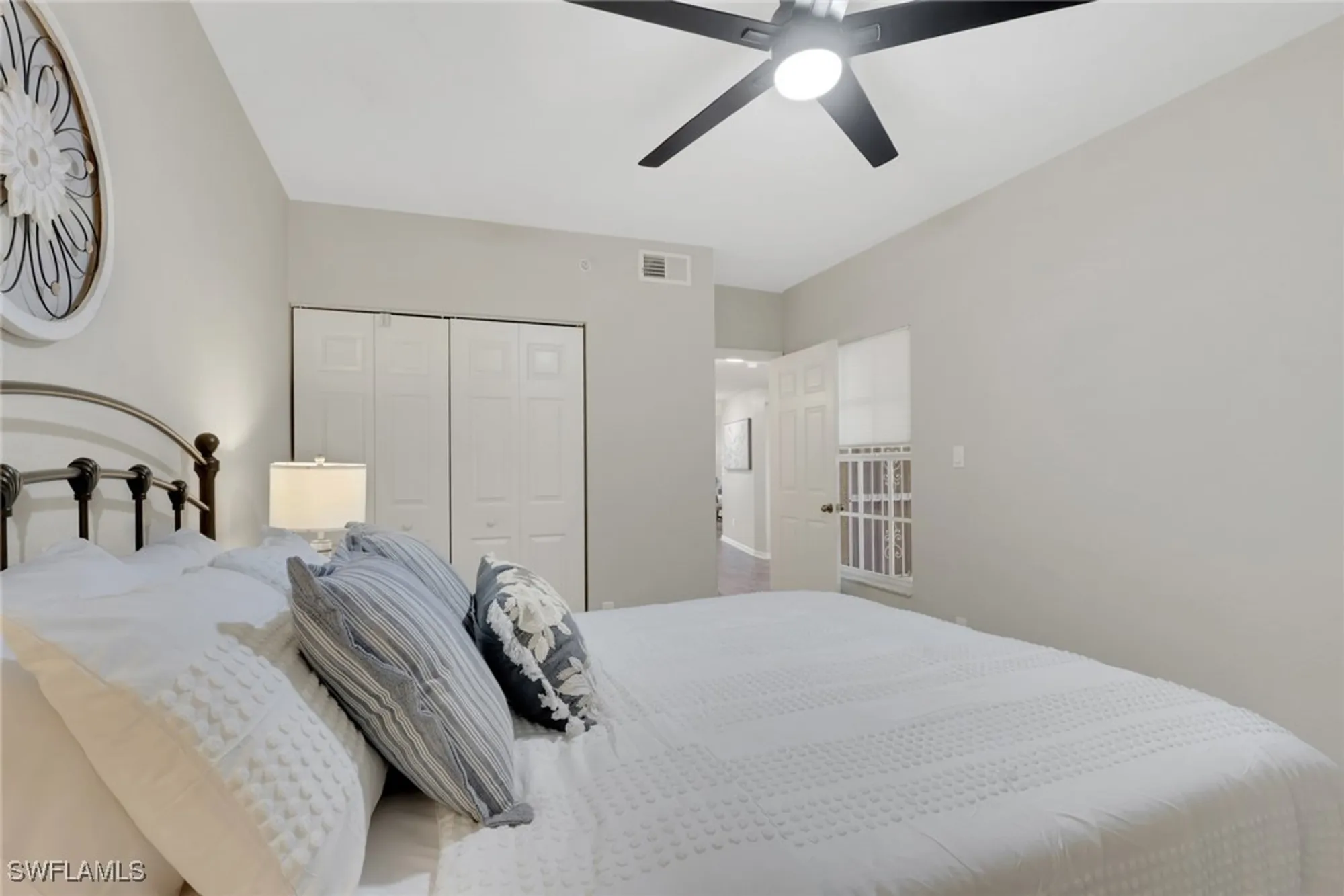 Property Slideshow image 24 of 39 | 9035 michael cir unit 5, Naples, FL, 34113