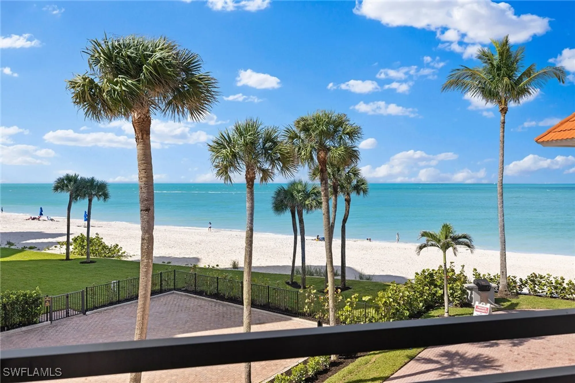 Property Slideshow image 17 of 34 | 3333 gulf shore blvd 4, Naples, FL, 34103