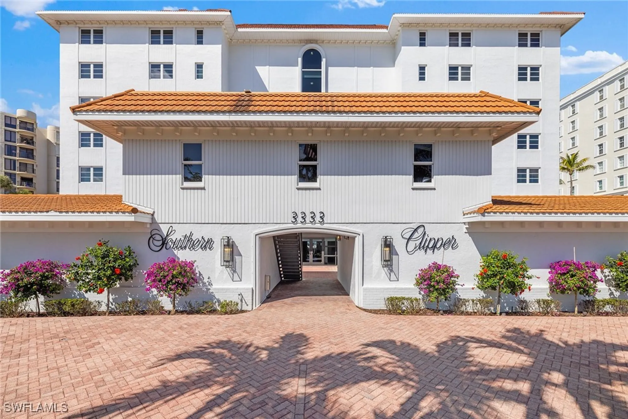 Property Slideshow image 27 of 34 | 3333 gulf shore blvd 4, Naples, FL, 34103