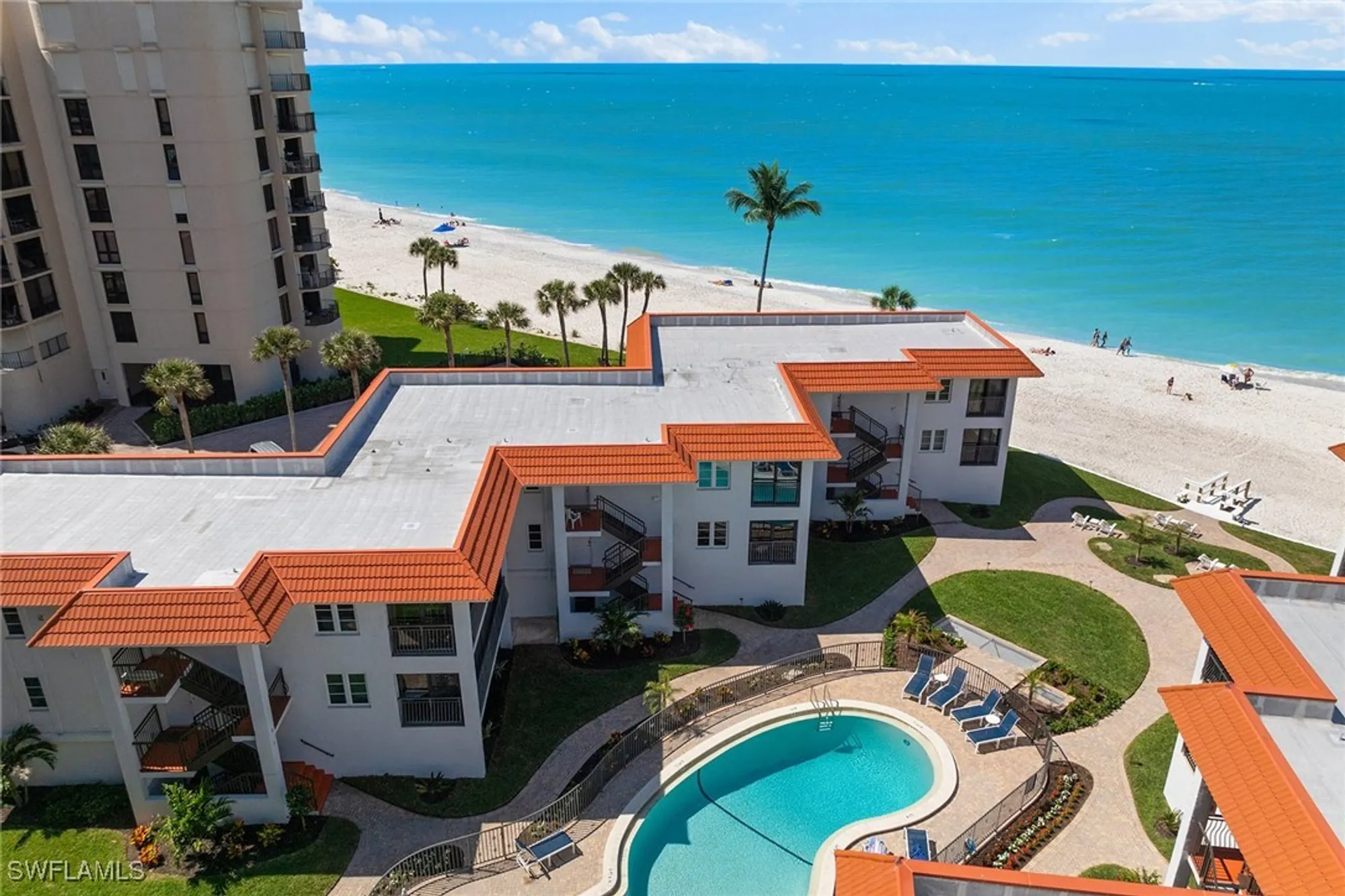 Property Slideshow image 30 of 34 | 3333 gulf shore blvd 4, Naples, FL, 34103