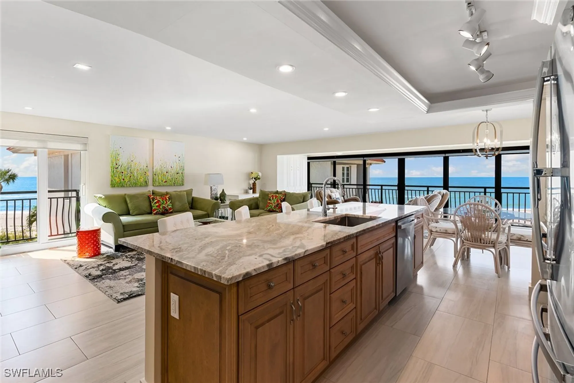 Property Slideshow image 4 of 34 | 3333 gulf shore blvd 4, Naples, FL, 34103