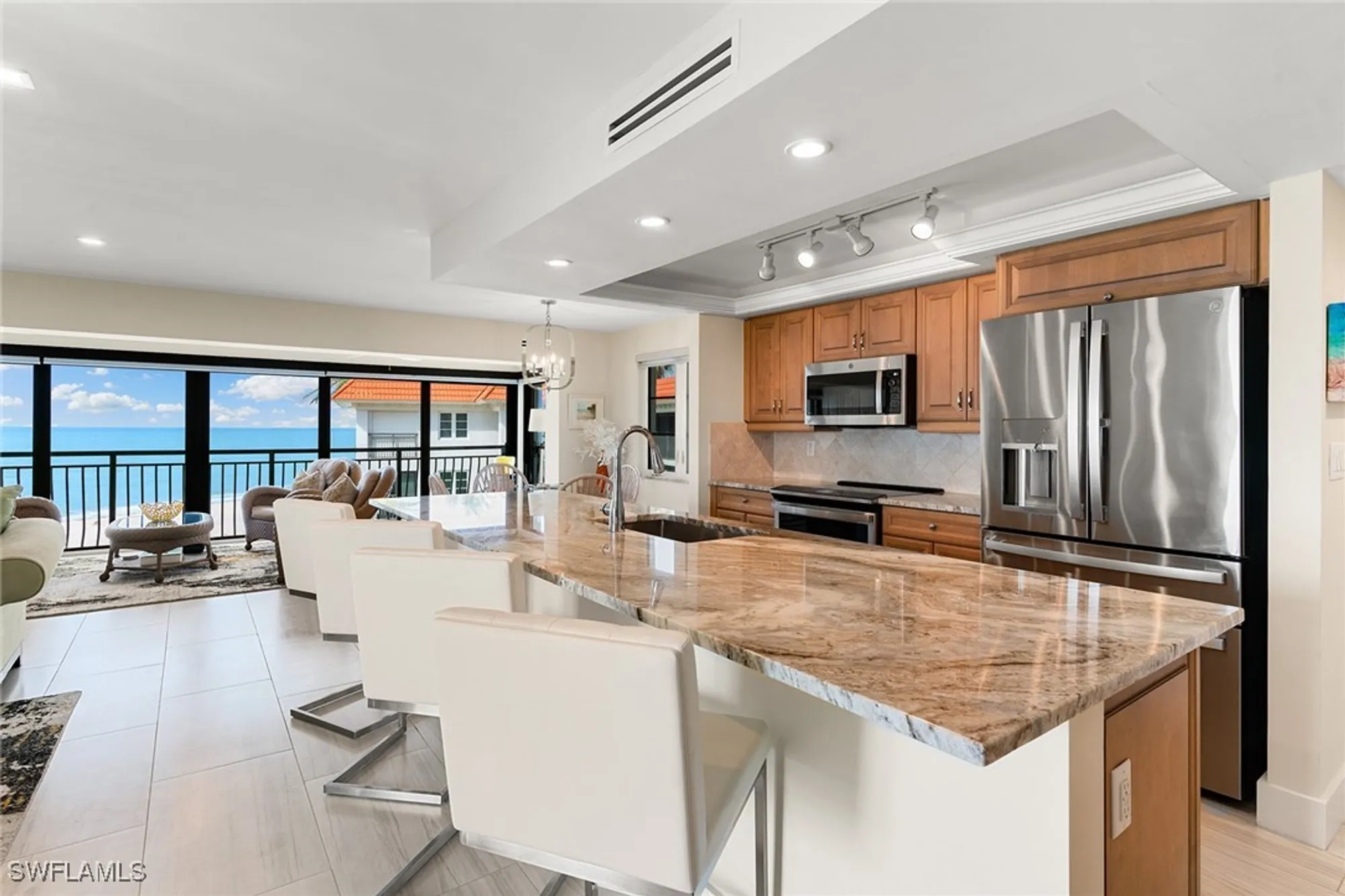 Property Slideshow image 6 of 34 | 3333 gulf shore blvd 4, Naples, FL, 34103