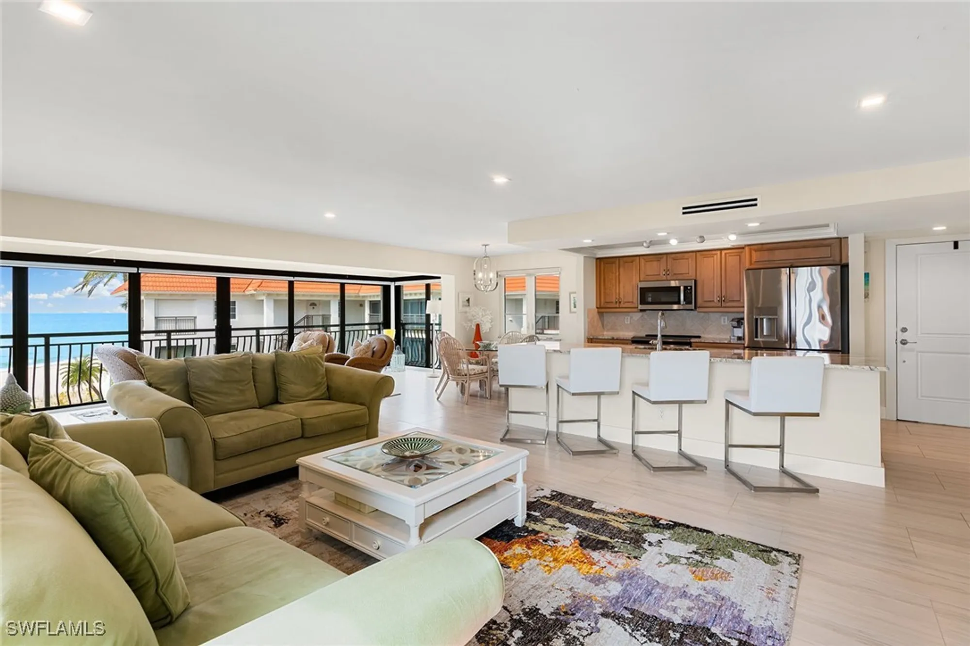 Property Slideshow image 7 of 34 | 3333 gulf shore blvd 4, Naples, FL, 34103