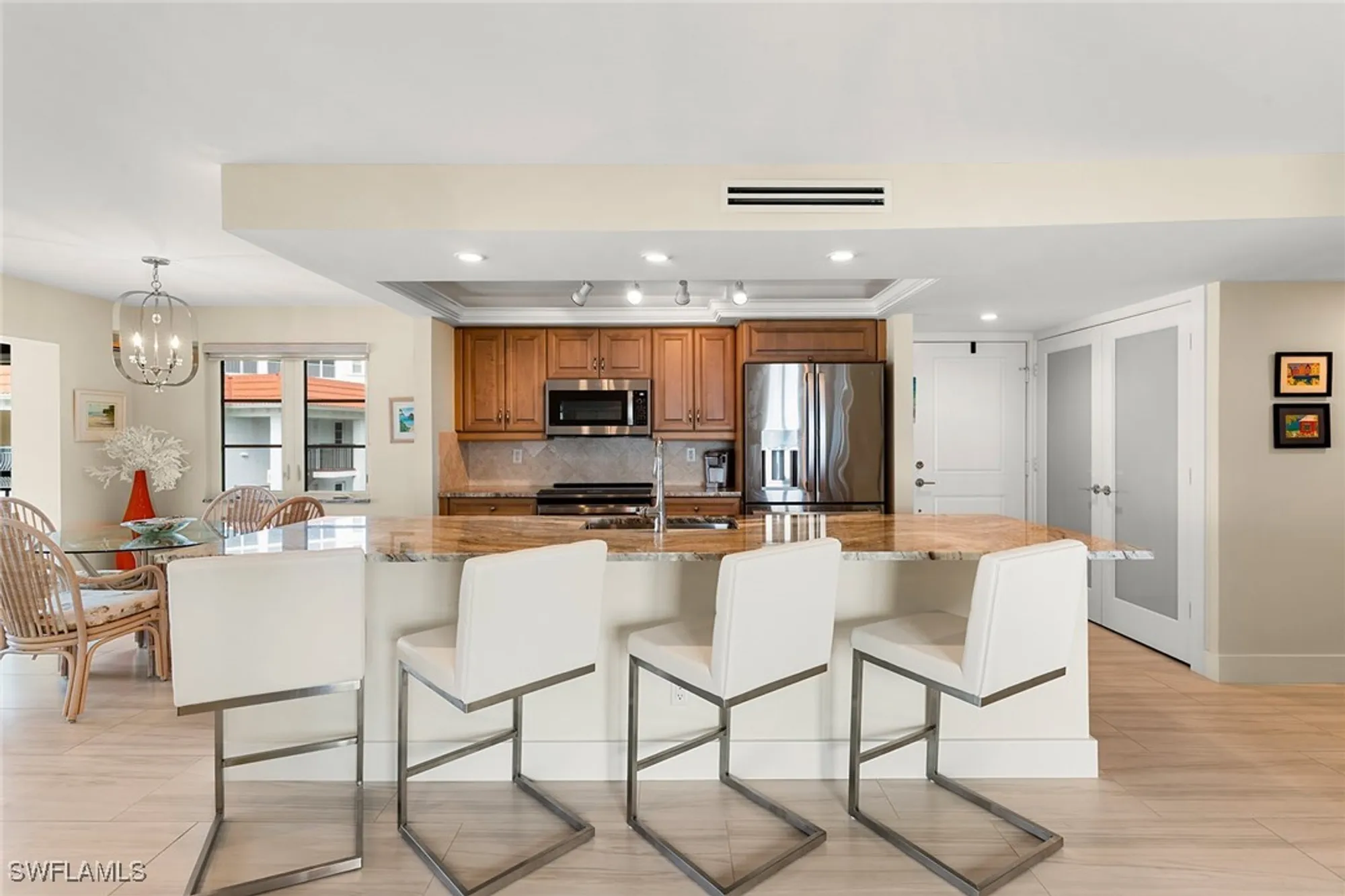 Property Slideshow image 8 of 34 | 3333 gulf shore blvd 4, Naples, FL, 34103