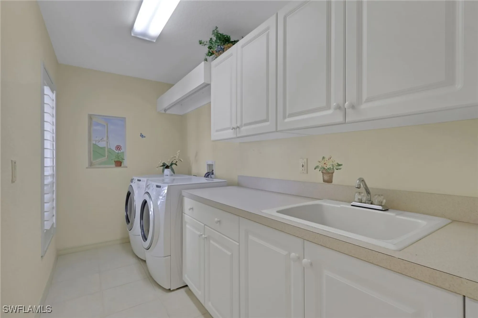 Property Slideshow image 17 of 37 | 483 palo verde dr, Naples, FL, 34119