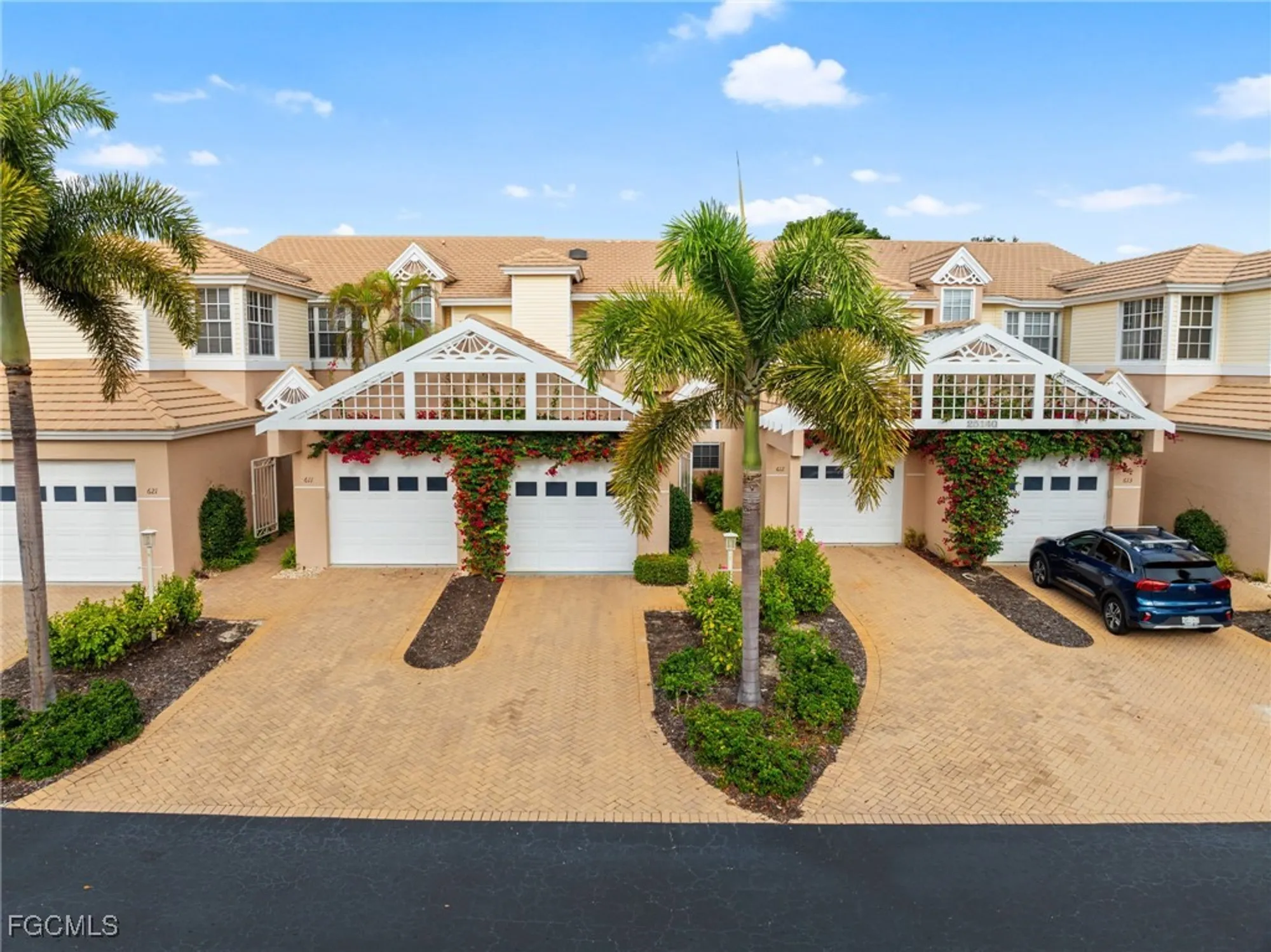 Property Slideshow image 1 of 49 | 25140 goldcrest dr 622, Bonita Springs, FL, 34134