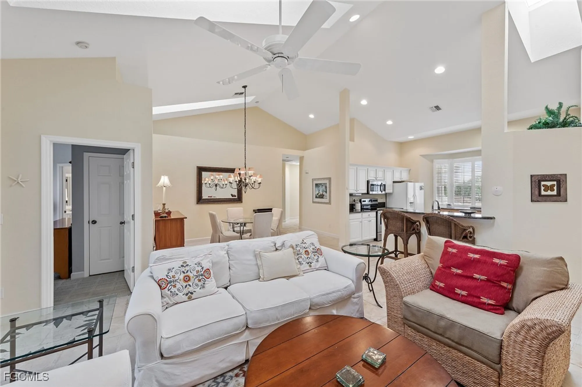 Property Slideshow image 10 of 49 | 25140 goldcrest dr 622, Bonita Springs, FL, 34134