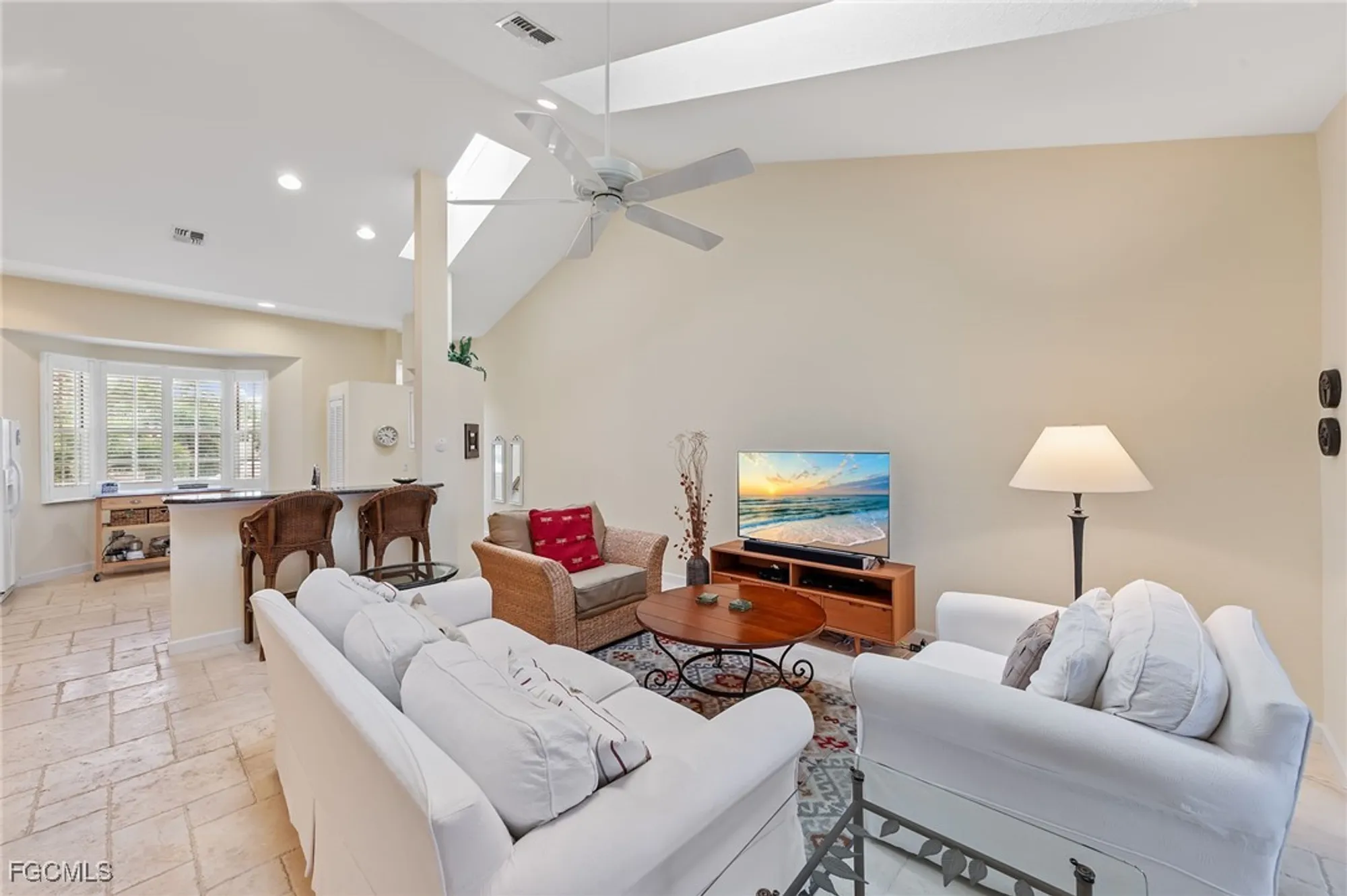 Property Slideshow image 9 of 49 | 25140 goldcrest dr 622, Bonita Springs, FL, 34134