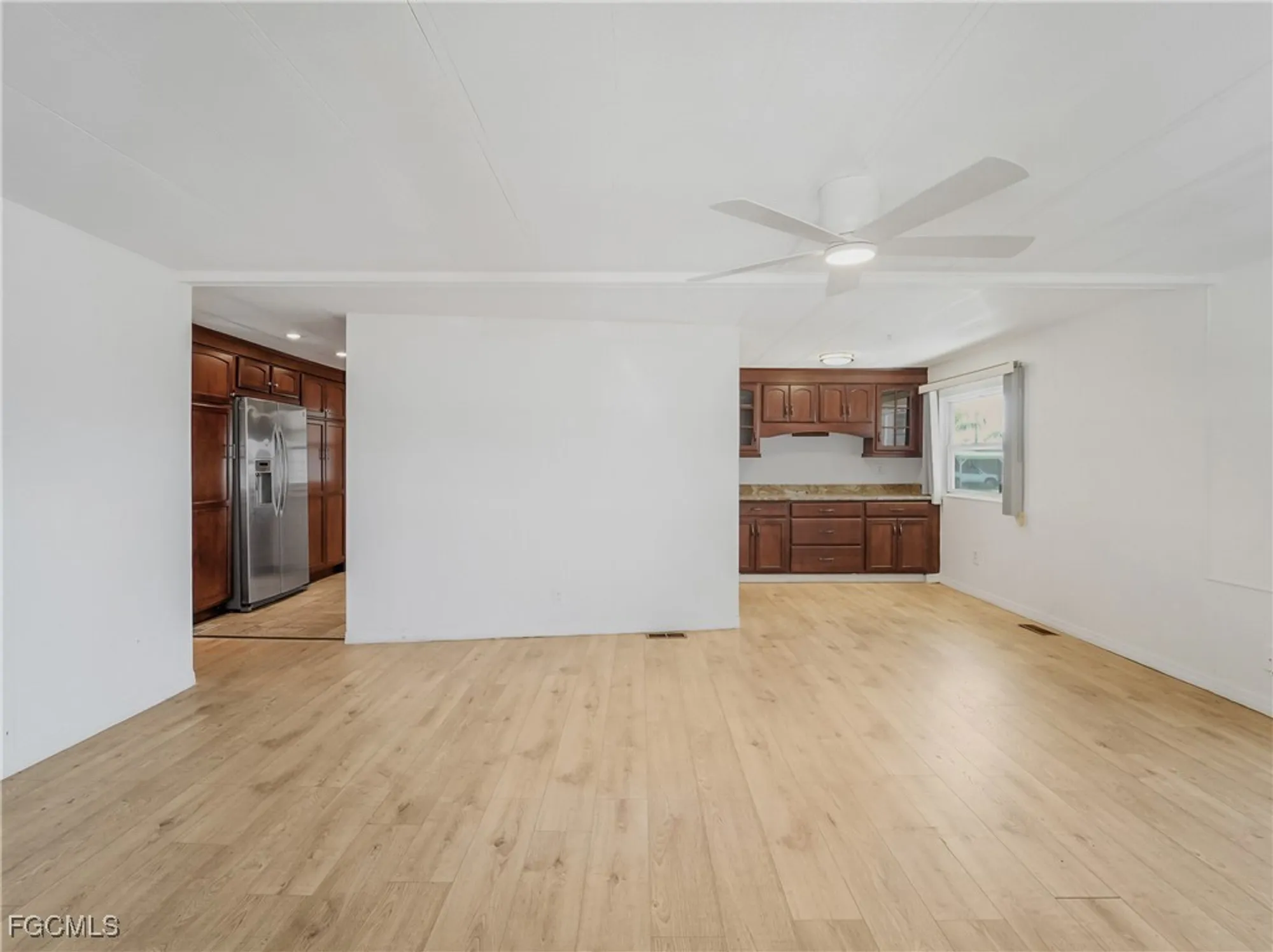 Property Slideshow image 14 of 28 | 14518 battery bnd, North Fort Myers, FL, 33917