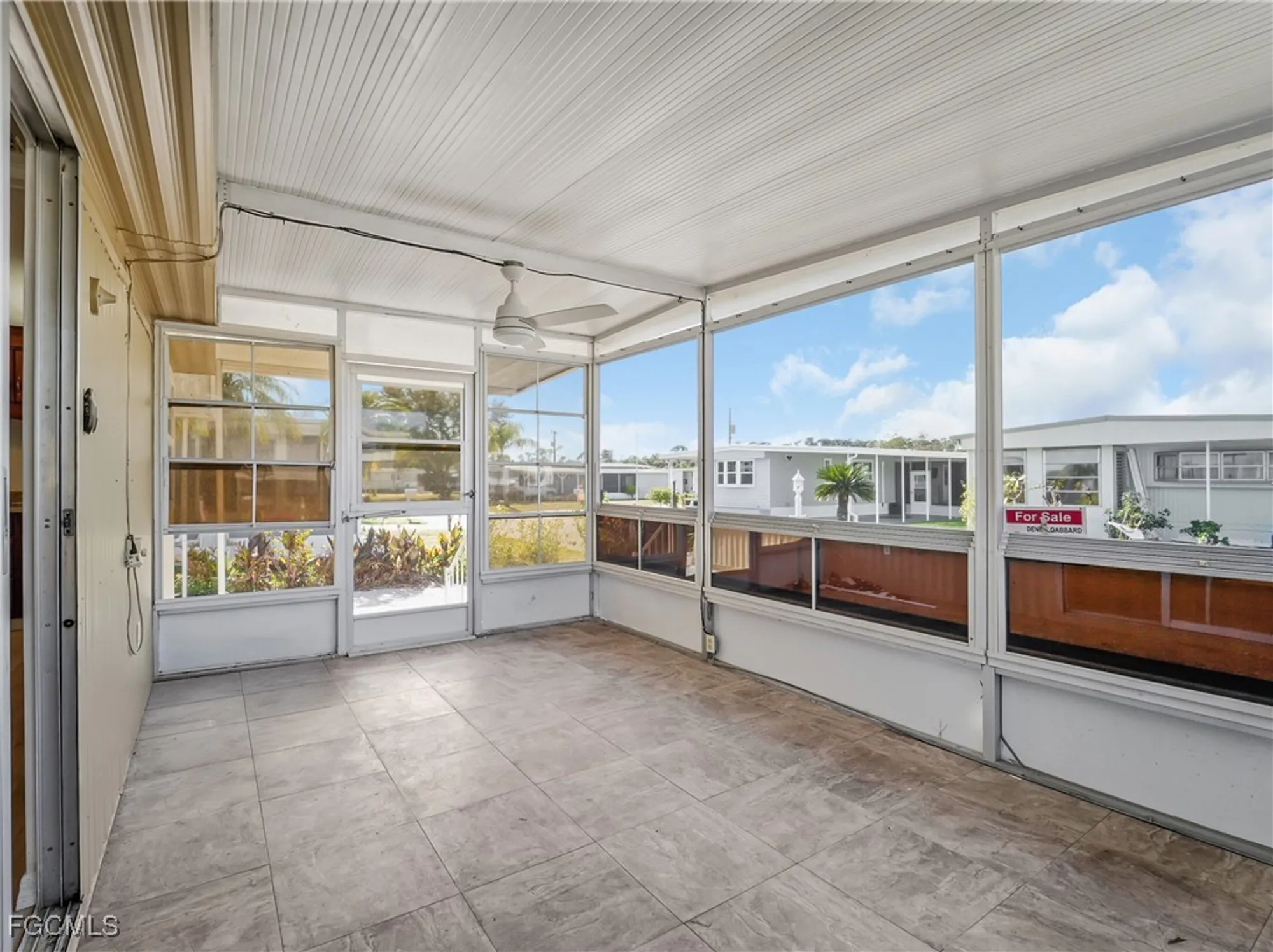 Property Slideshow image 4 of 28 | 14518 battery bnd, North Fort Myers, FL, 33917