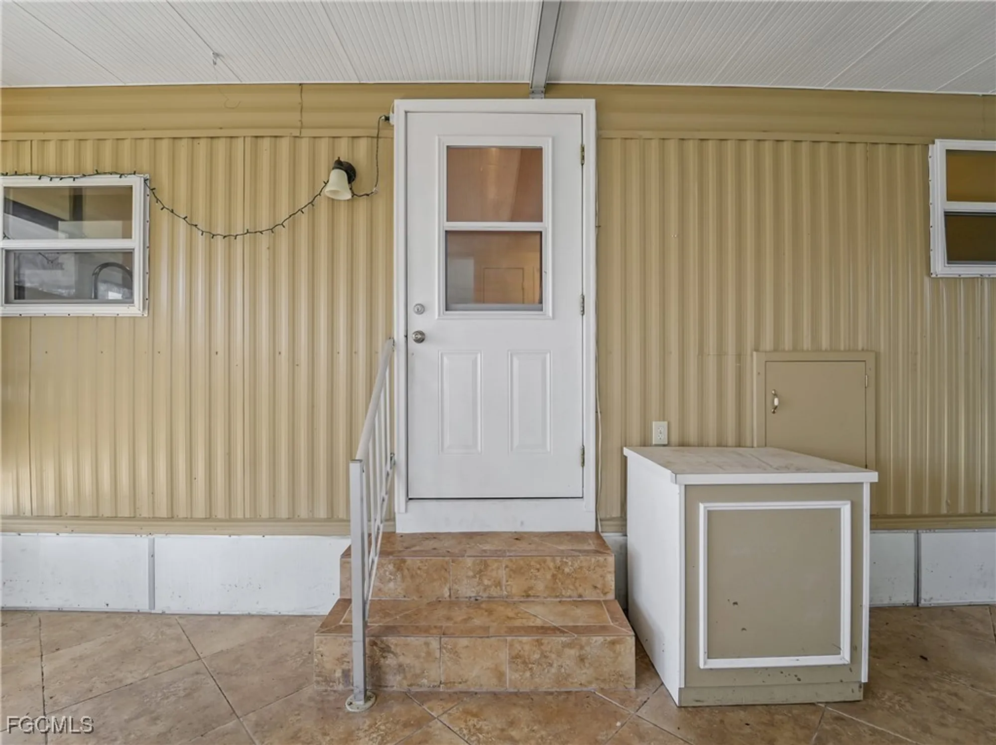 Property Slideshow image 5 of 28 | 14518 battery bnd, North Fort Myers, FL, 33917