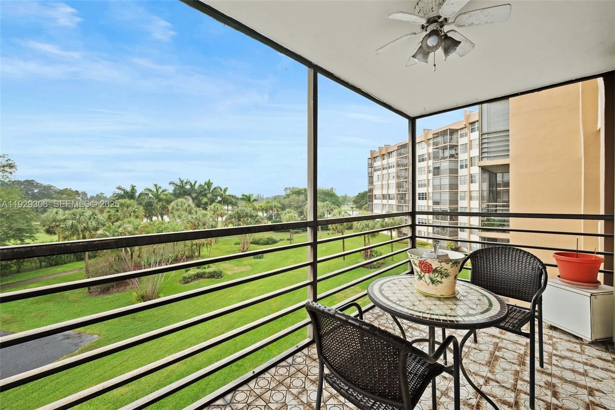 Property Slideshow image 10 of 27 | 900 saint charles pl 419, Pembroke Pines, FL, 33026