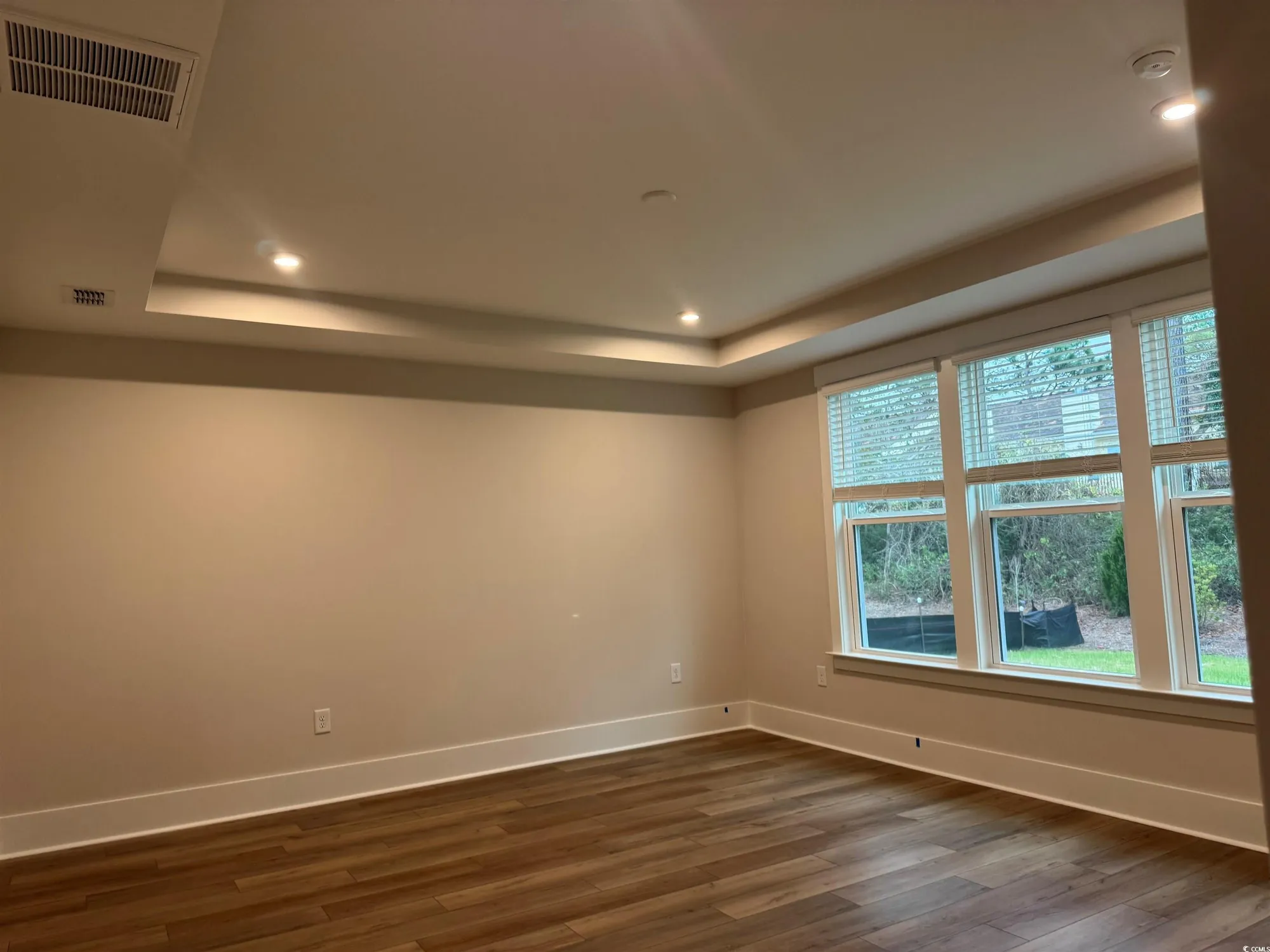 Property Slideshow image 5 of 7 | 1601 crested iris way, North Myrtle Beach, SC, 29582