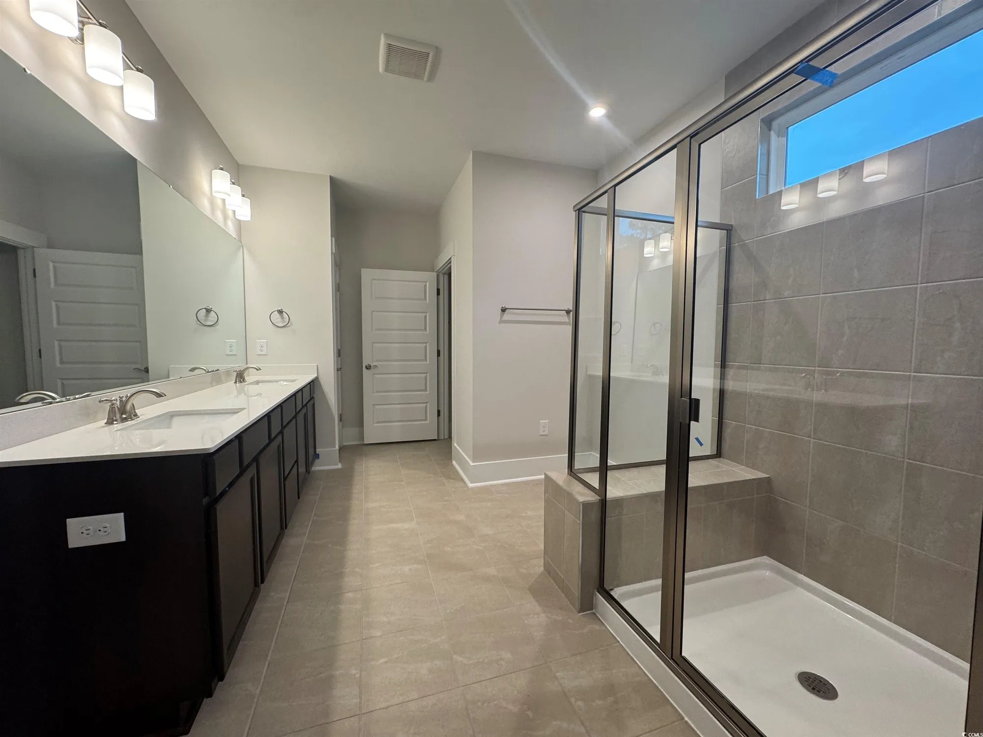 Property Slideshow image 6 of 7 | 1601 crested iris way, North Myrtle Beach, SC, 29582