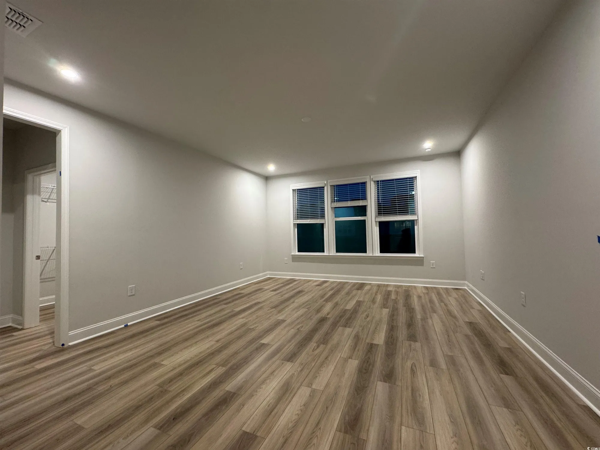 Property Slideshow image 6 of 7 | 1516 crested iris way, North Myrtle Beach, SC, 29582