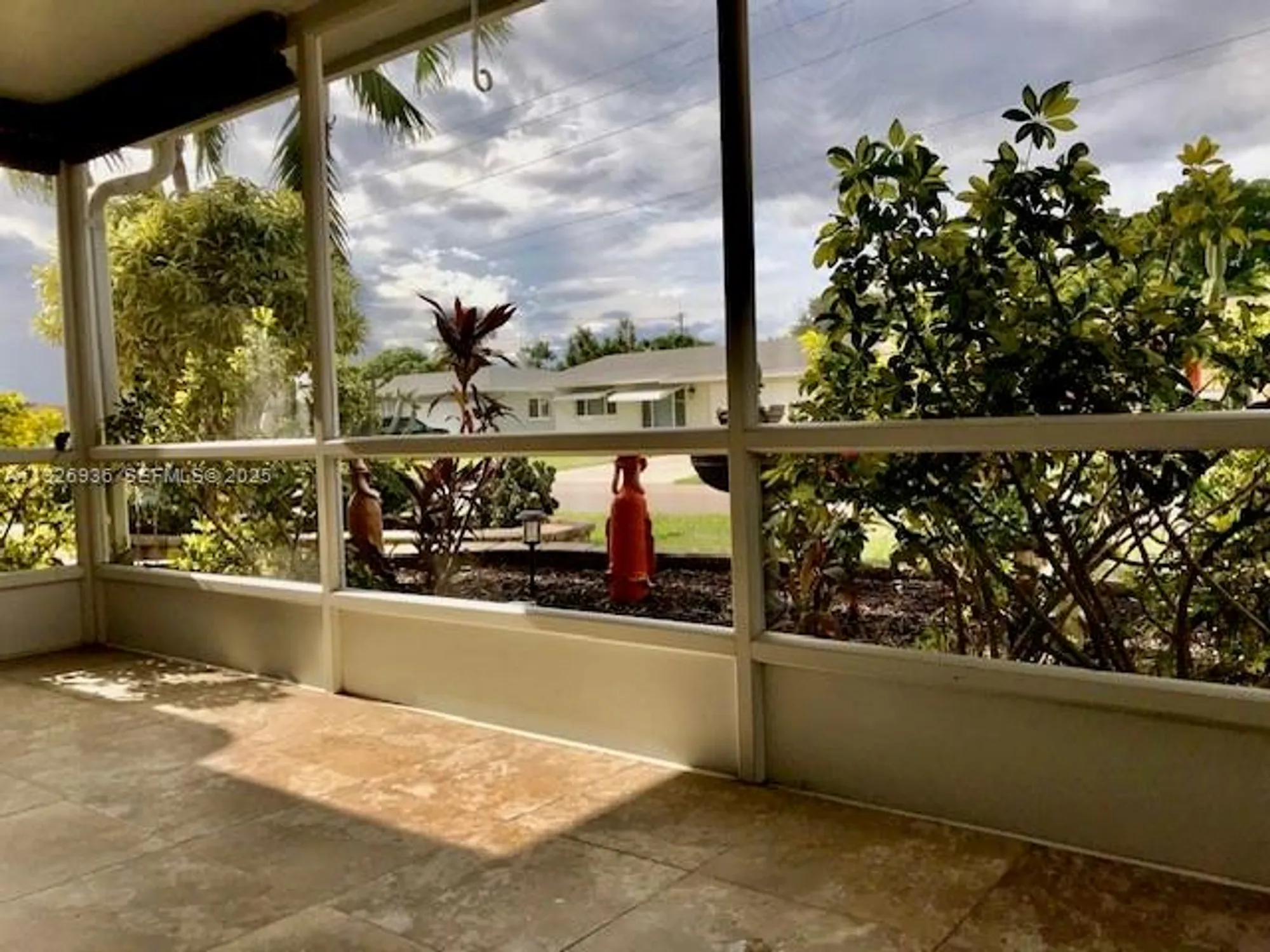 Property Slideshow image 6 of 19 | 4908 nw 47th ter, Tamarac, FL, 33319