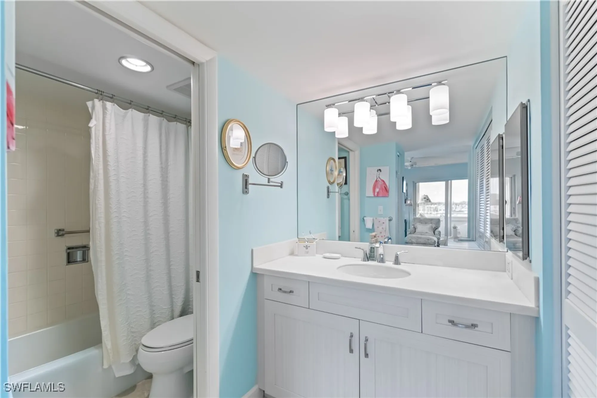 Property Slideshow image 20 of 25 | 3420 gulf shore blvd 63, Naples, FL, 34103