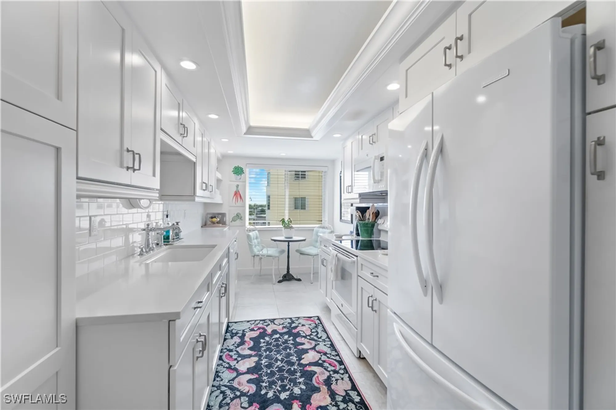 Property Slideshow image 22 of 25 | 3420 gulf shore blvd 63, Naples, FL, 34103