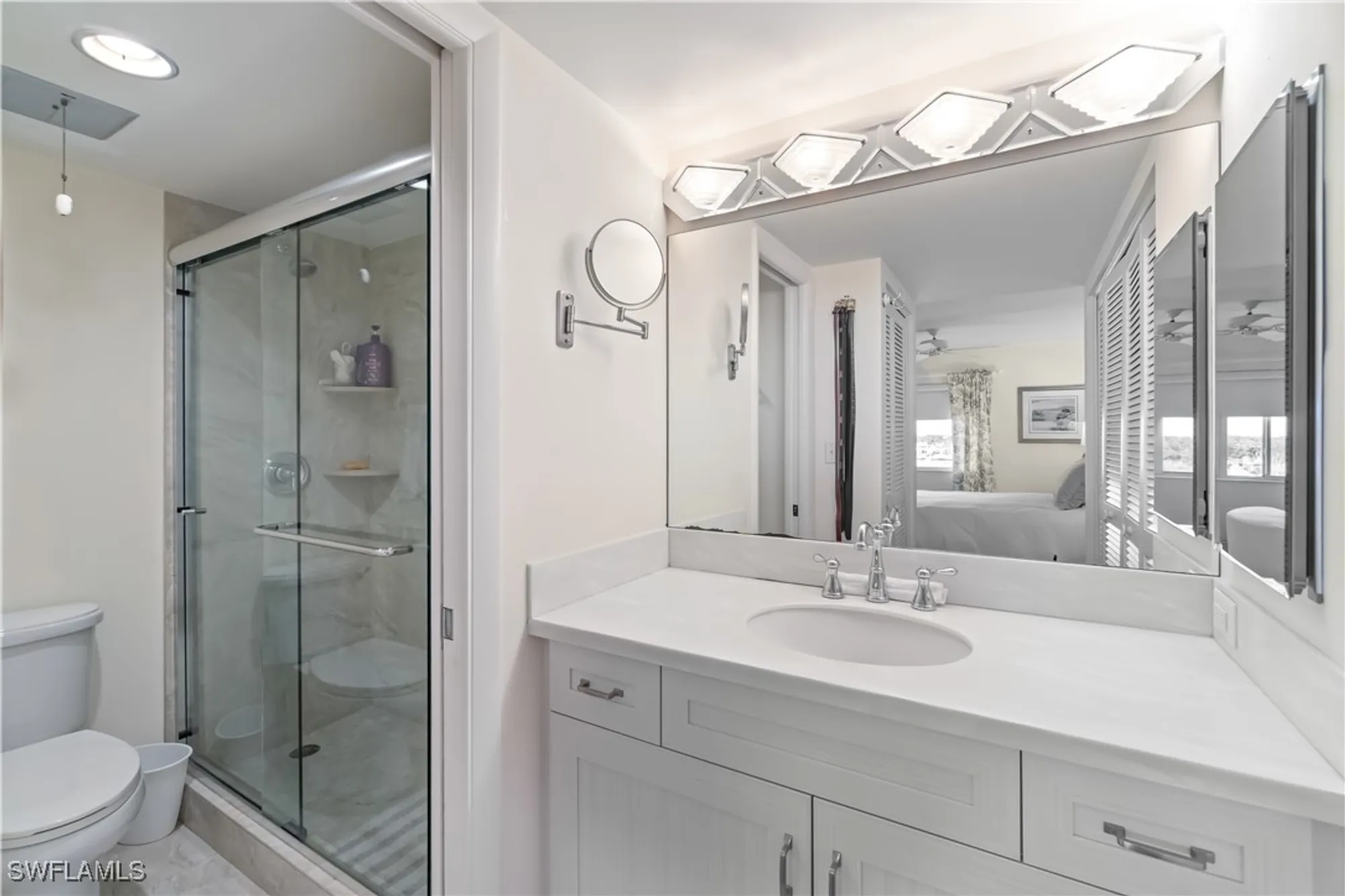 Property Slideshow image 23 of 25 | 3420 gulf shore blvd 63, Naples, FL, 34103