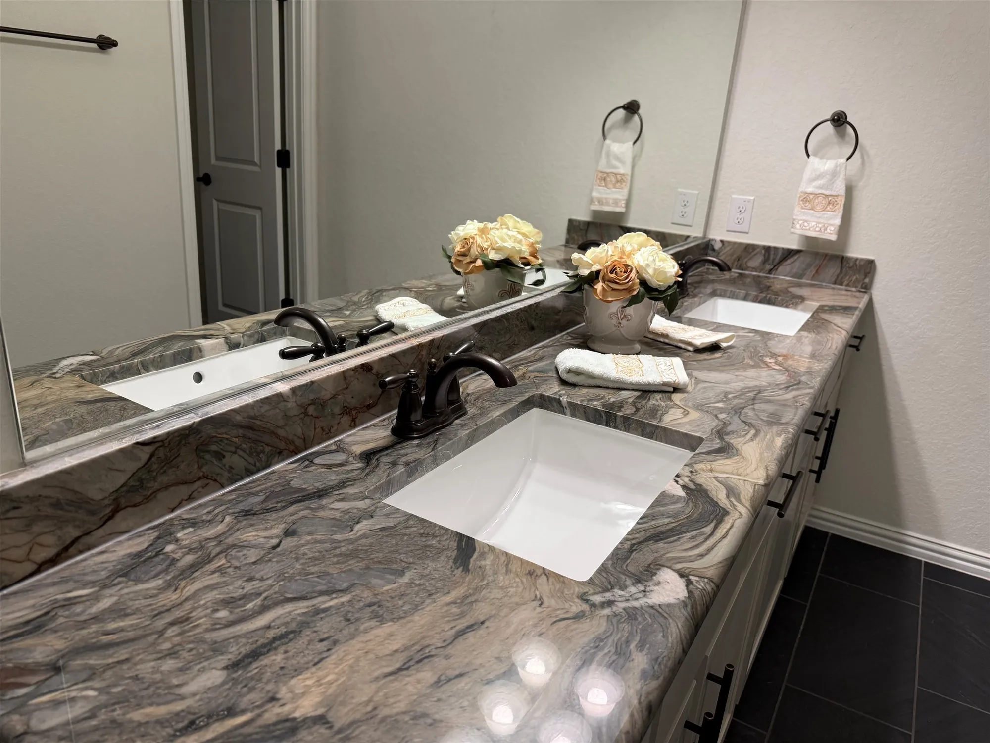 Property Slideshow image 25 of 50 | 649 jaboncillo st, New Braunfels, TX, 78132