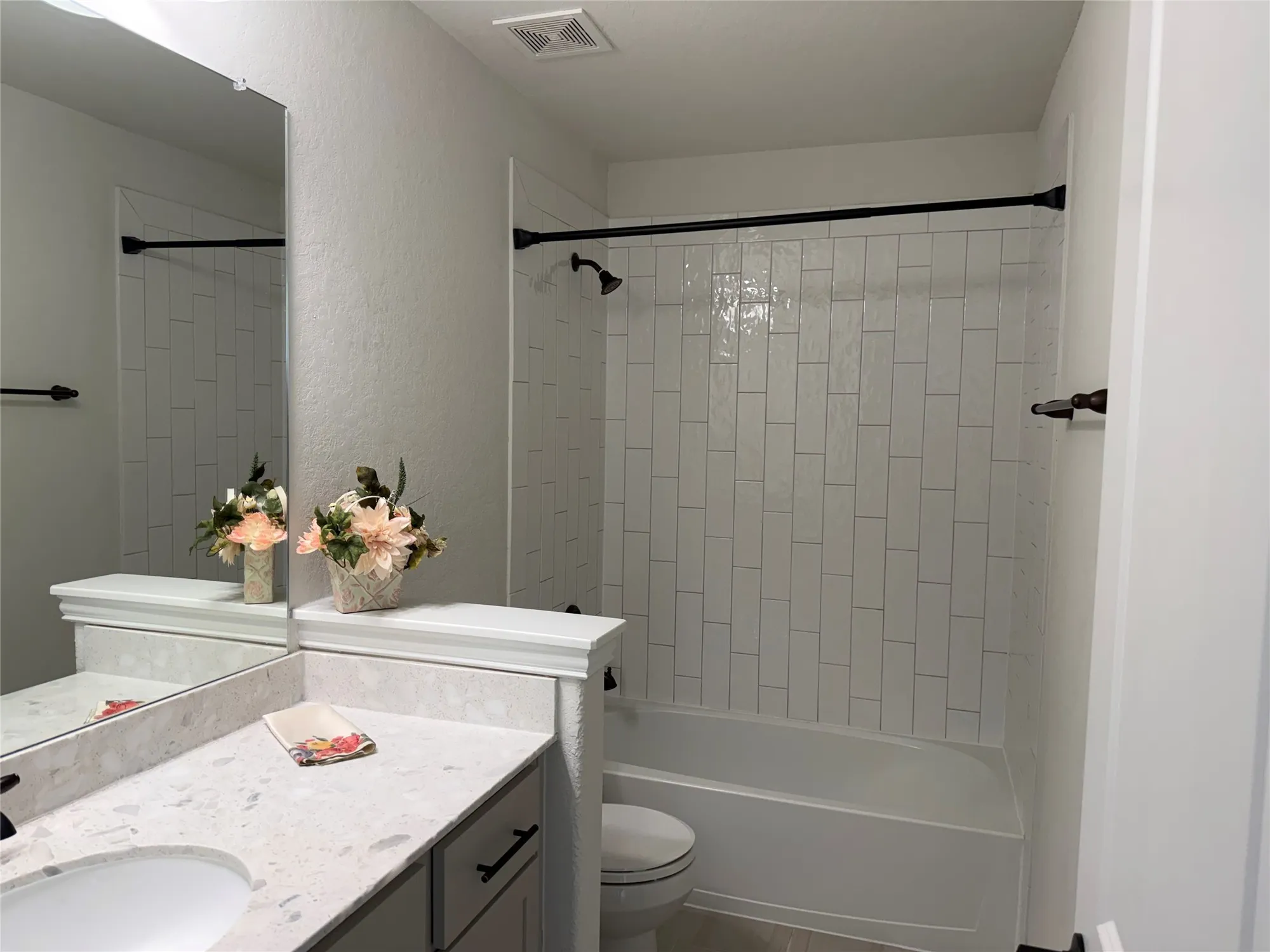 Property Slideshow image 35 of 50 | 649 jaboncillo st, New Braunfels, TX, 78132