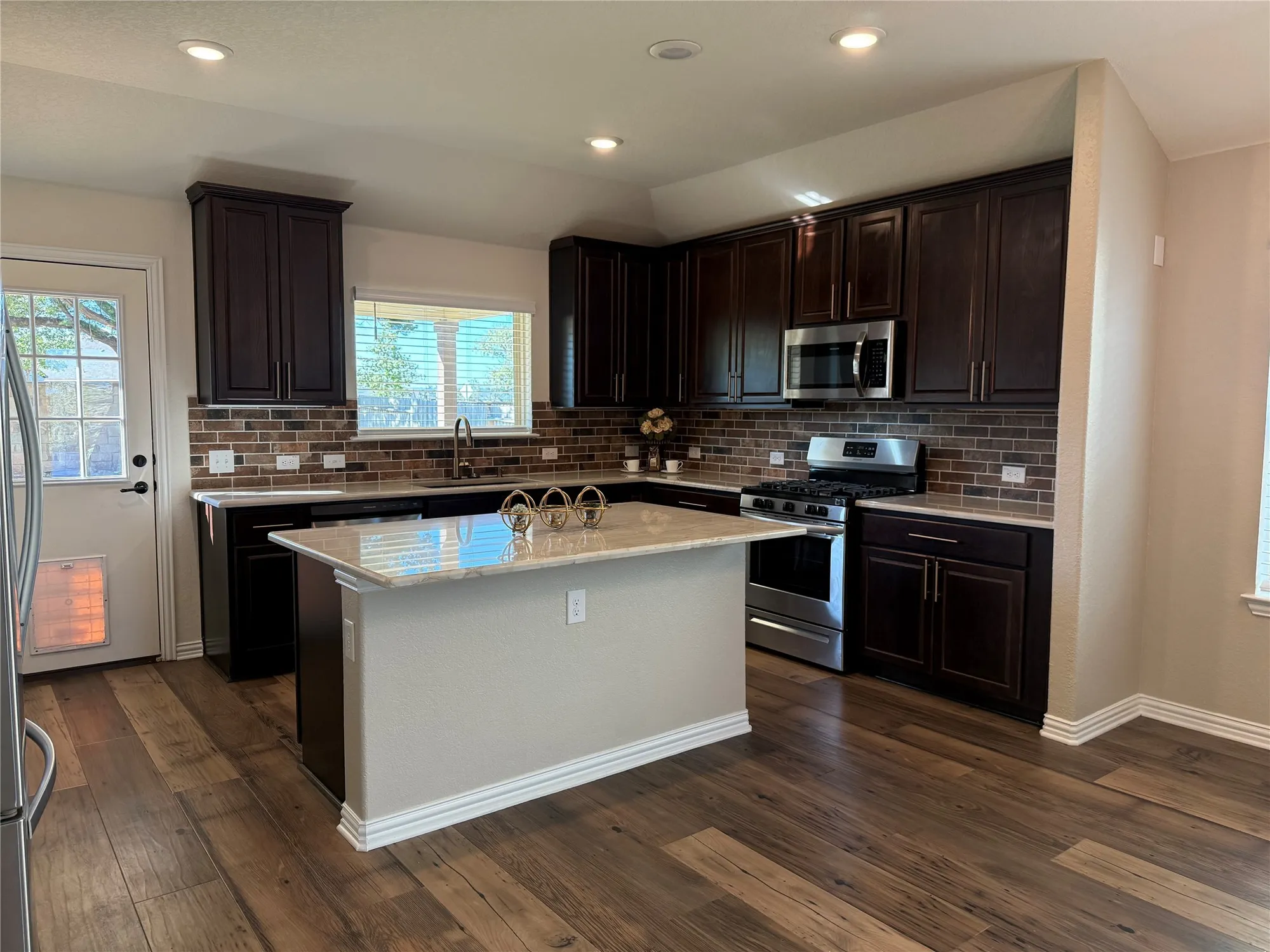 Property Slideshow image 9 of 50 | 649 jaboncillo st, New Braunfels, TX, 78132