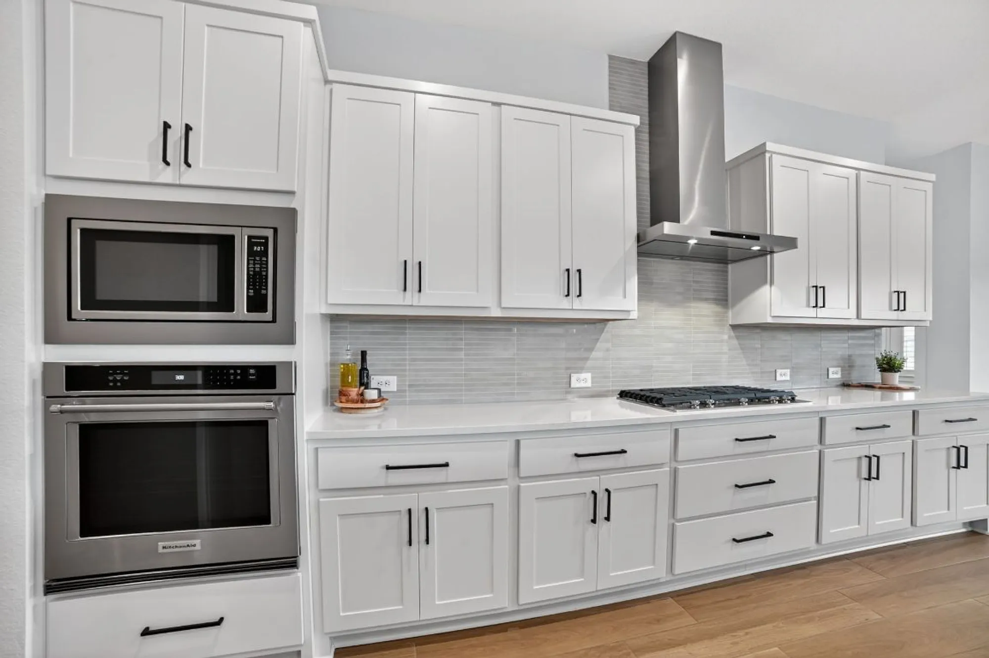 Property Slideshow image 12 of 38 | 200 alava way, Liberty Hill, TX, 78642