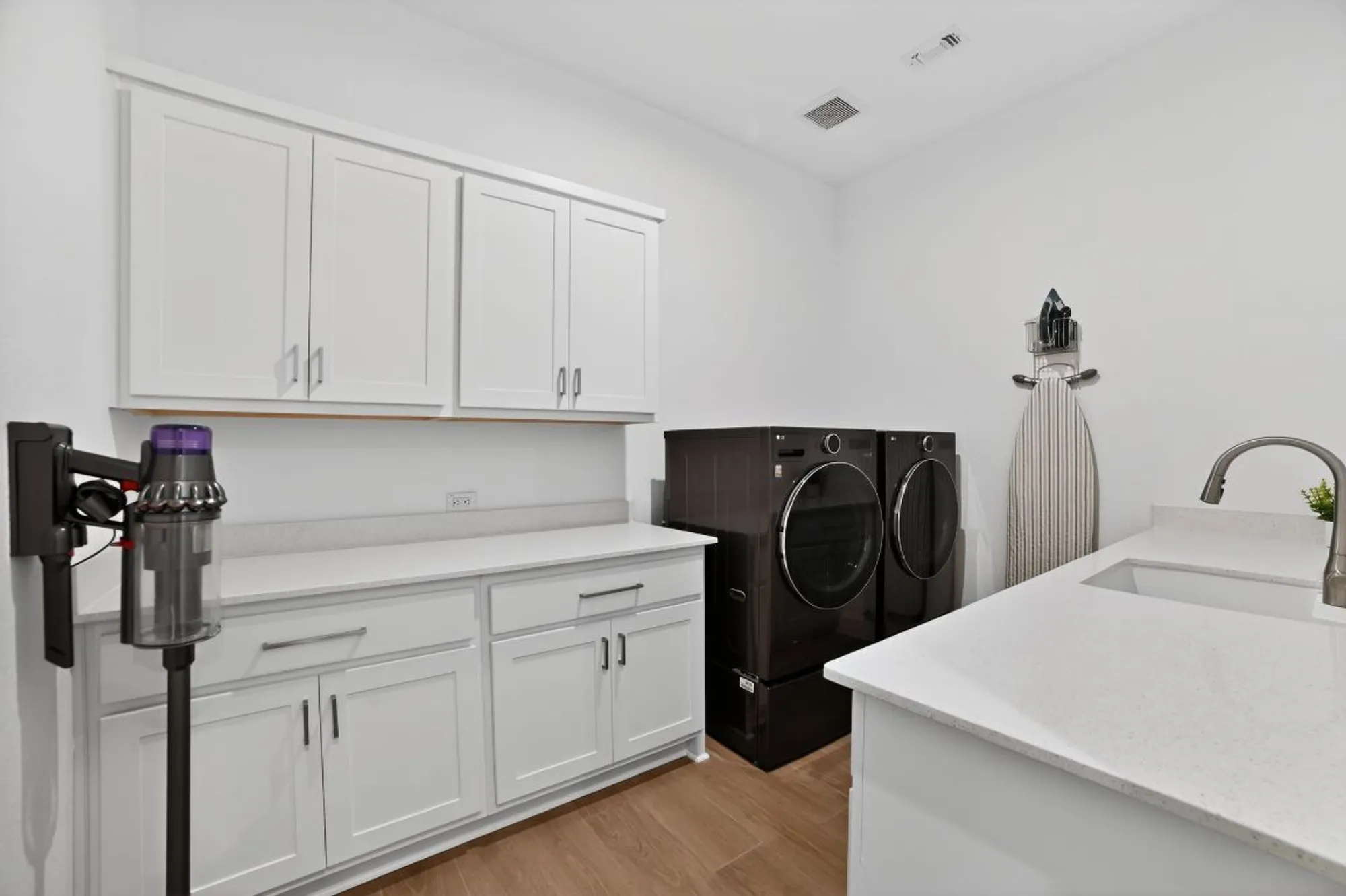 Property Slideshow image 26 of 38 | 200 alava way, Liberty Hill, TX, 78642