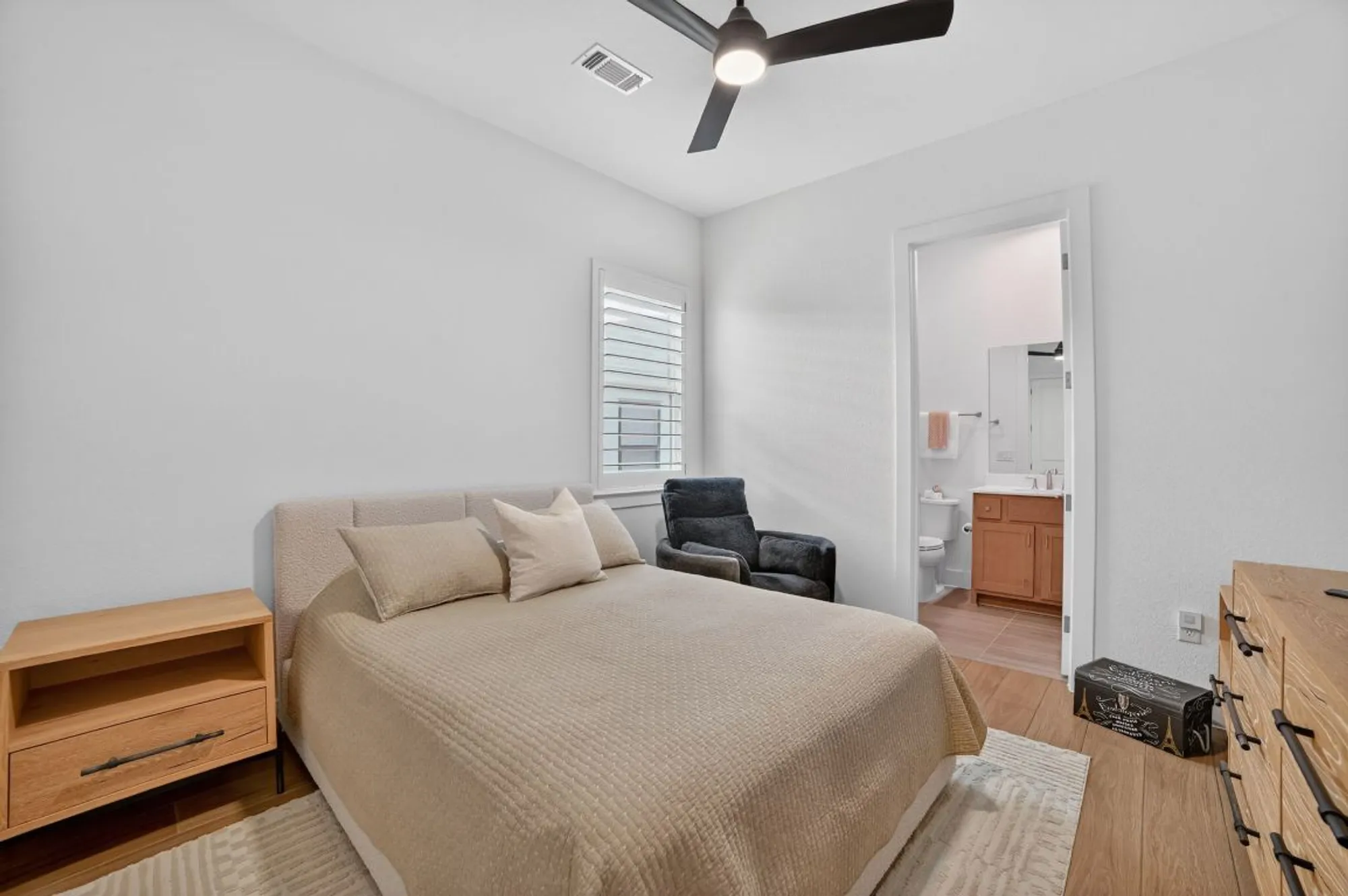 Property Slideshow image 21 of 38 | 200 alava way, Liberty Hill, TX, 78642