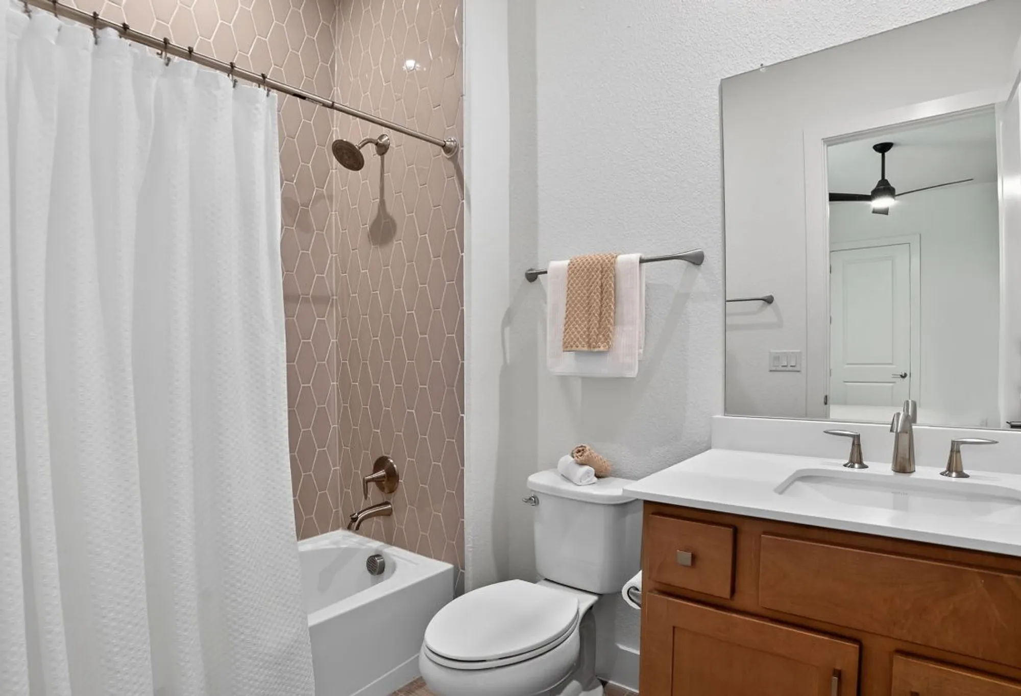 Property Slideshow image 22 of 38 | 200 alava way, Liberty Hill, TX, 78642