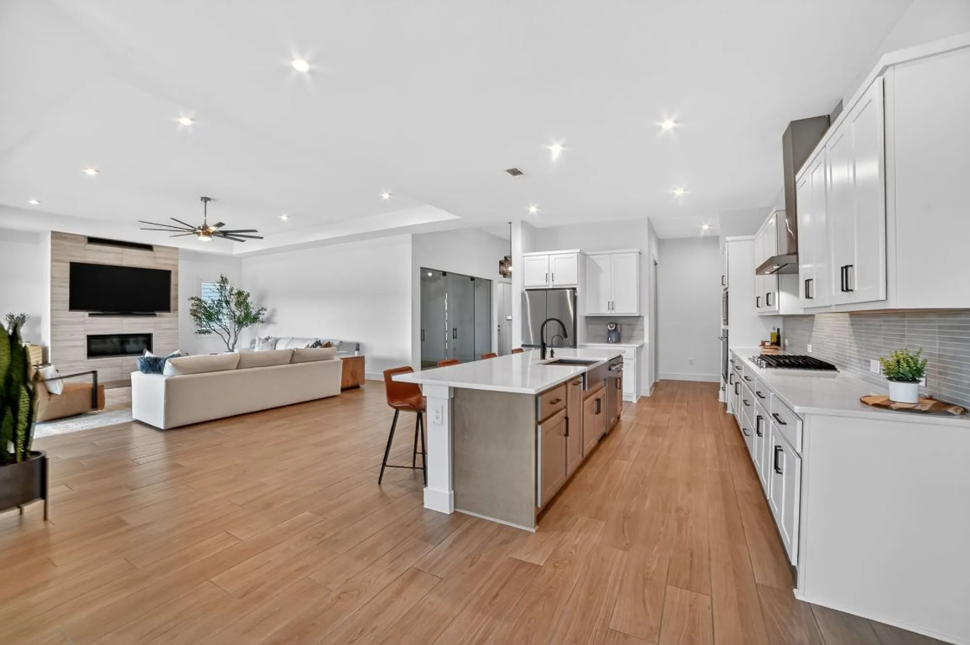 Property Slideshow image 5 of 38 | 200 alava way, Liberty Hill, TX, 78642