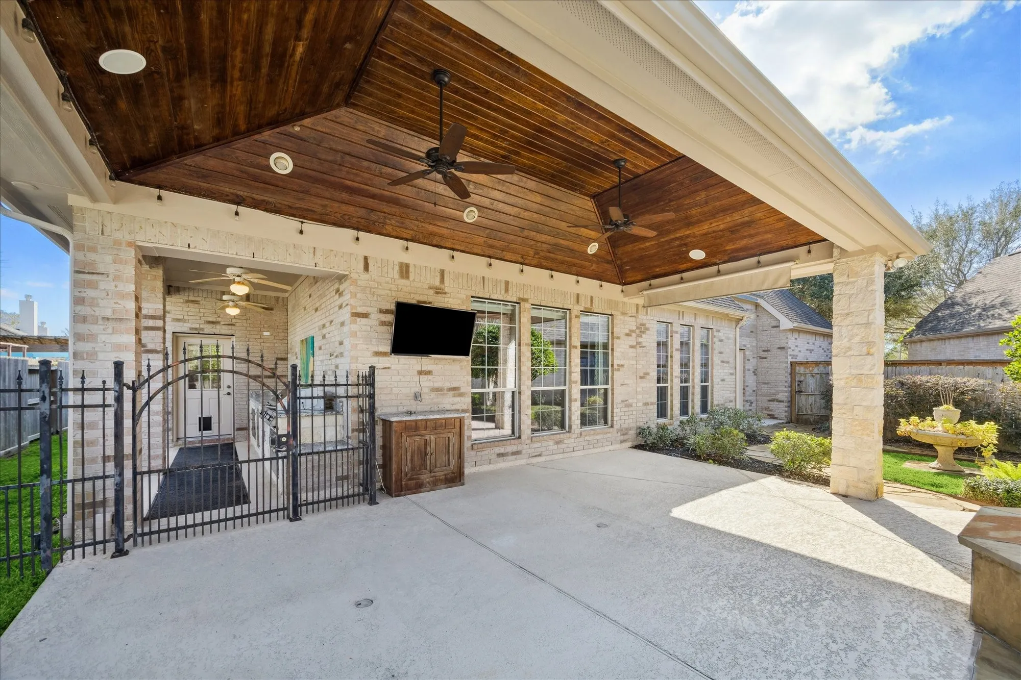 Property Slideshow image 18 of 23 | 5203 juniper terrace ln, Katy, TX, 77494