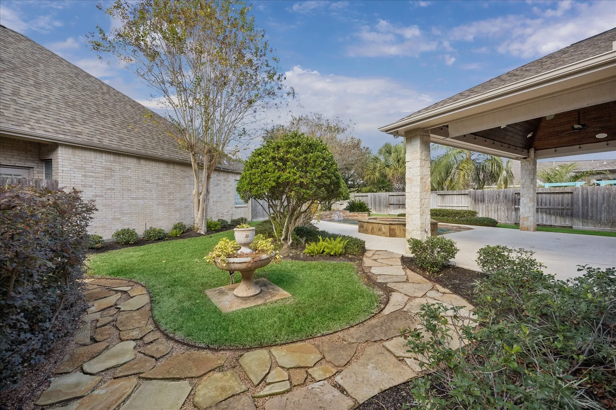 Property Slideshow image 19 of 23 | 5203 juniper terrace ln, Katy, TX, 77494